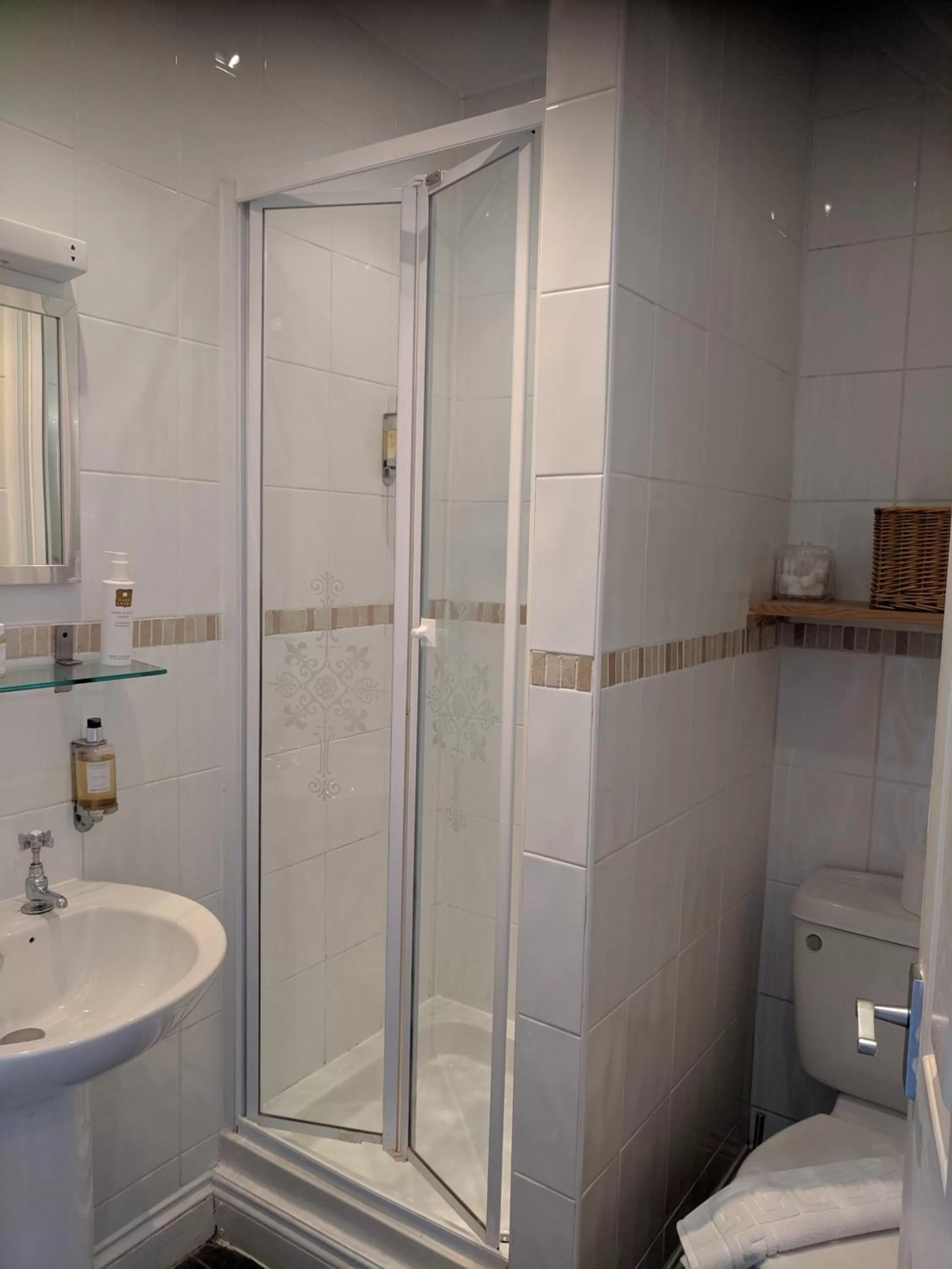 Bathroom in 1 Park Road