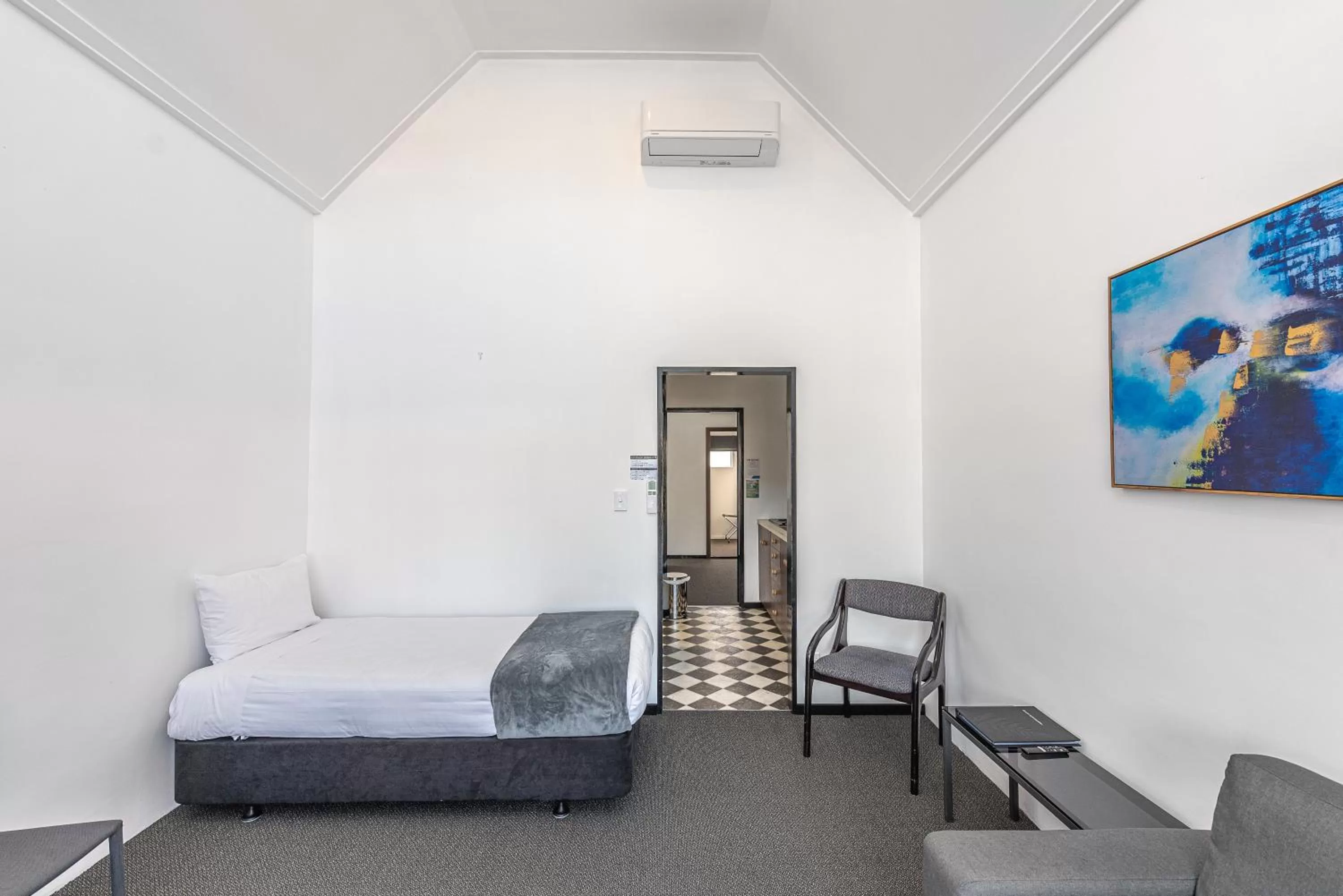 Bedroom, Bed in Burwood Motel