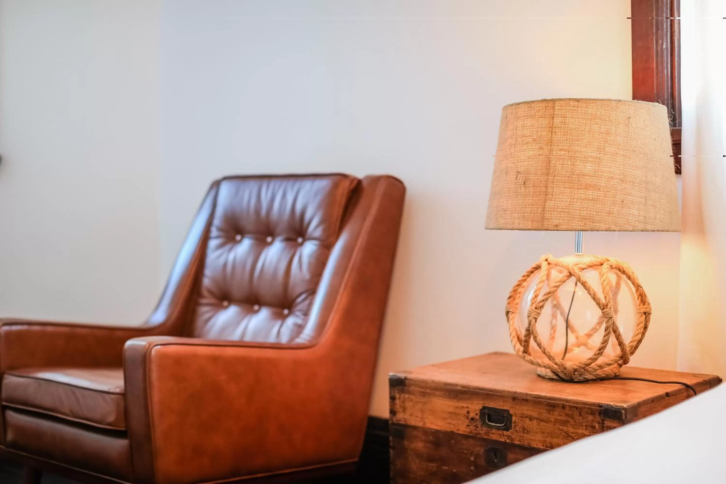 Living room in Charing Cross Hotel