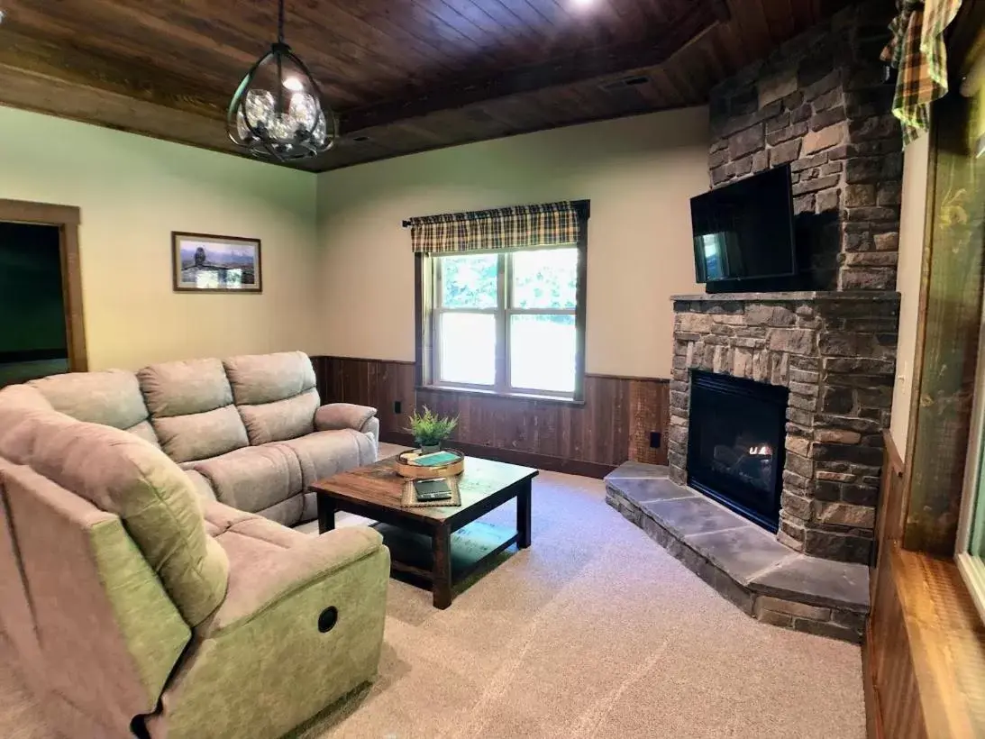 Seating Area in Sojourner's Lodge & Log Cabin Suites