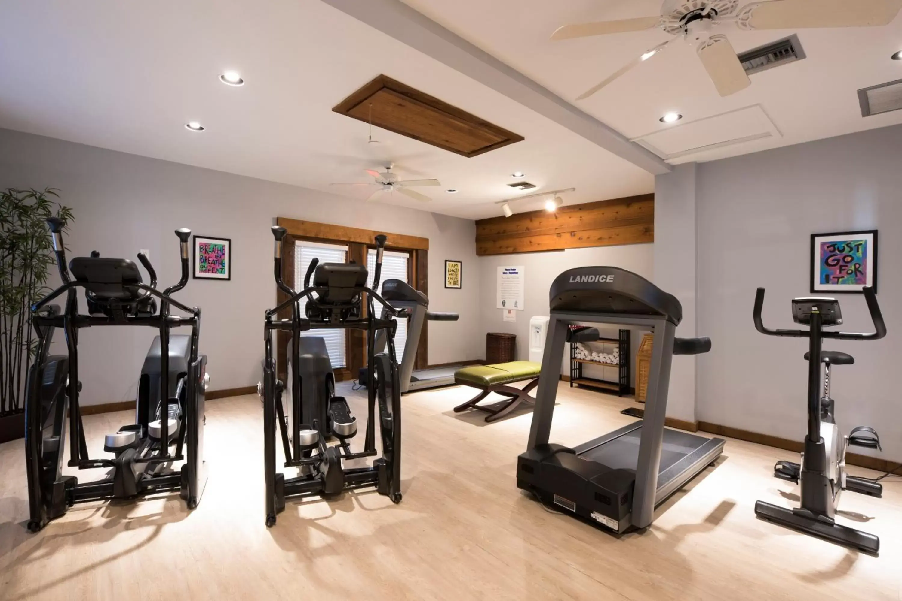 Fitness centre/facilities, Fitness Center/Facilities in Park Shore Resort by Sunstream