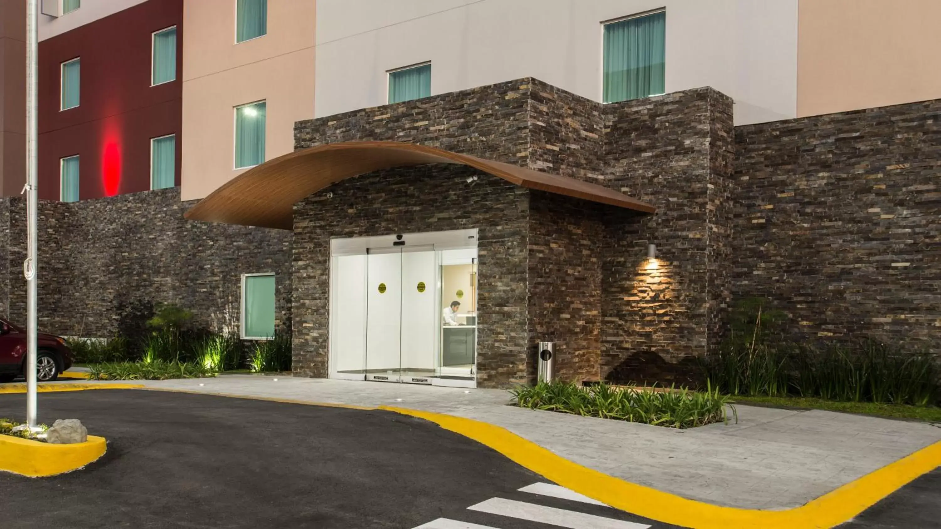 Property building in Candlewood Suites - Queretaro Juriquilla by IHG Property building in Candlewood Suites - Queretaro Juriquilla by IHG