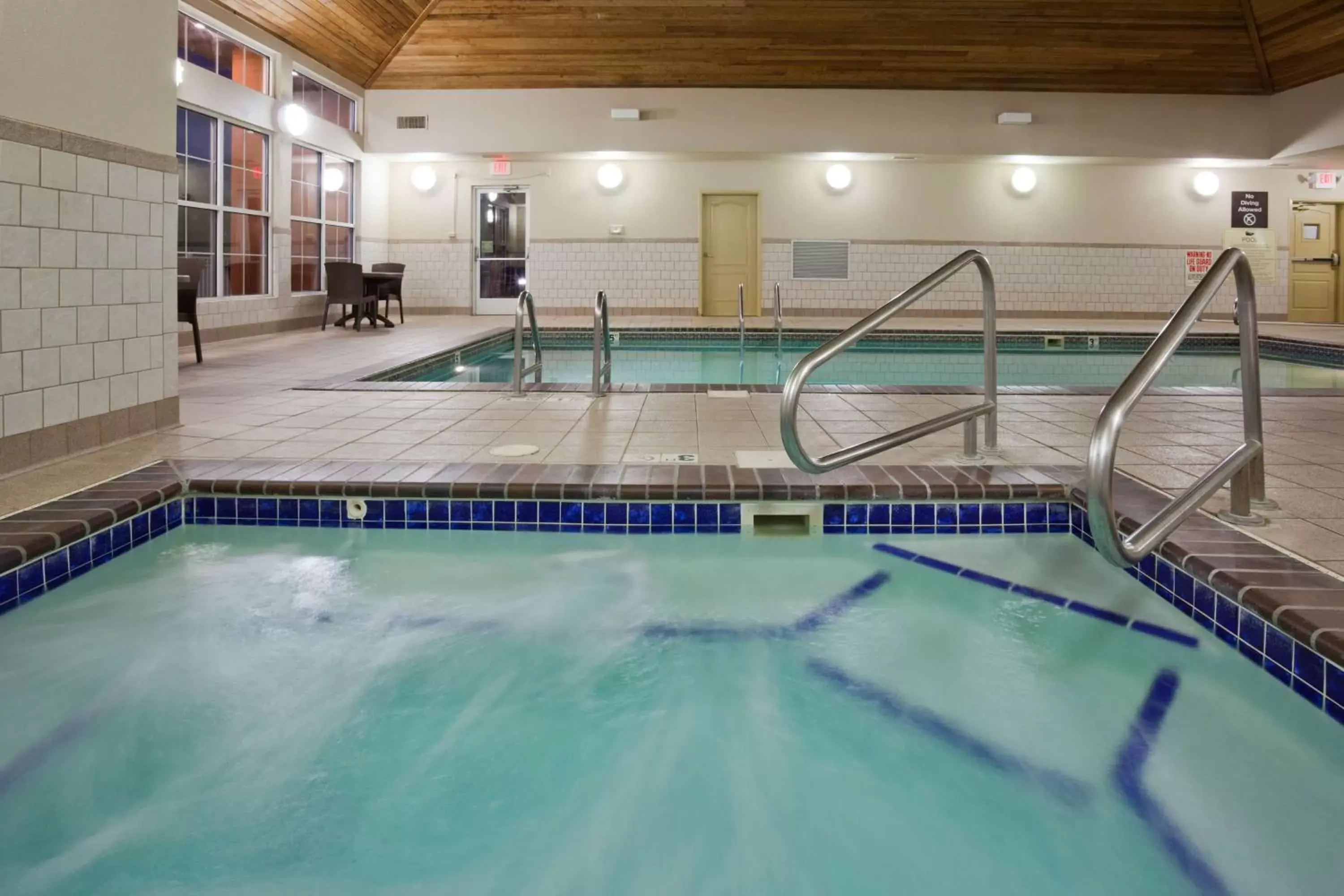 Pool view, Swimming Pool in Homewood Suites by Hilton Sioux Falls