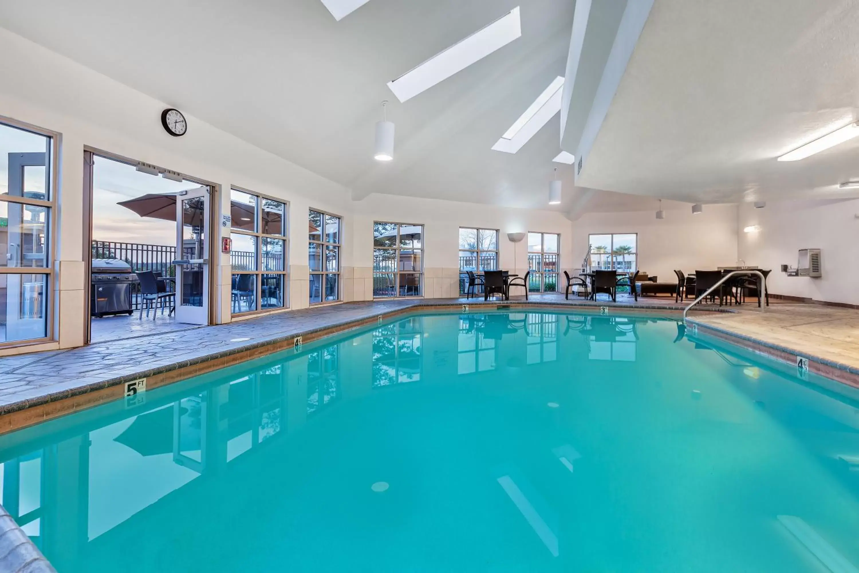Swimming Pool in Holiday Inn Express Hotel & Suites San Jose-Morgan Hill, an IHG Hotel