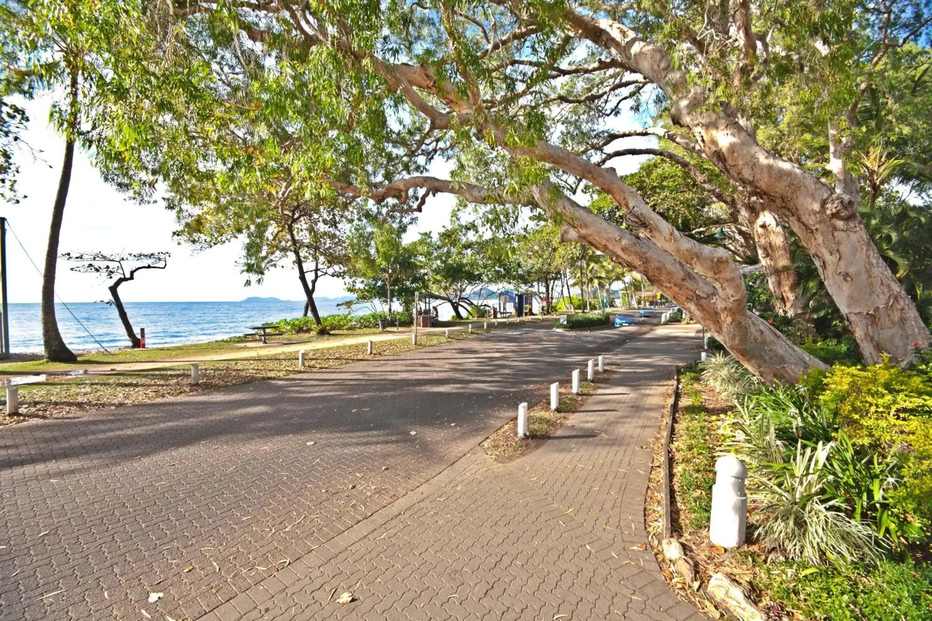 Street view in Marlin Waters Beachfront Apartments