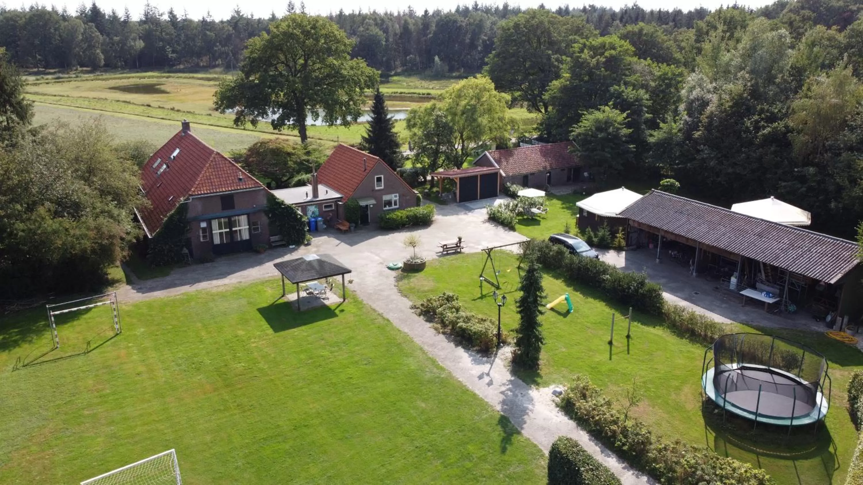Bird's eye view, Bird's-eye View in B&B Verwoldsehof