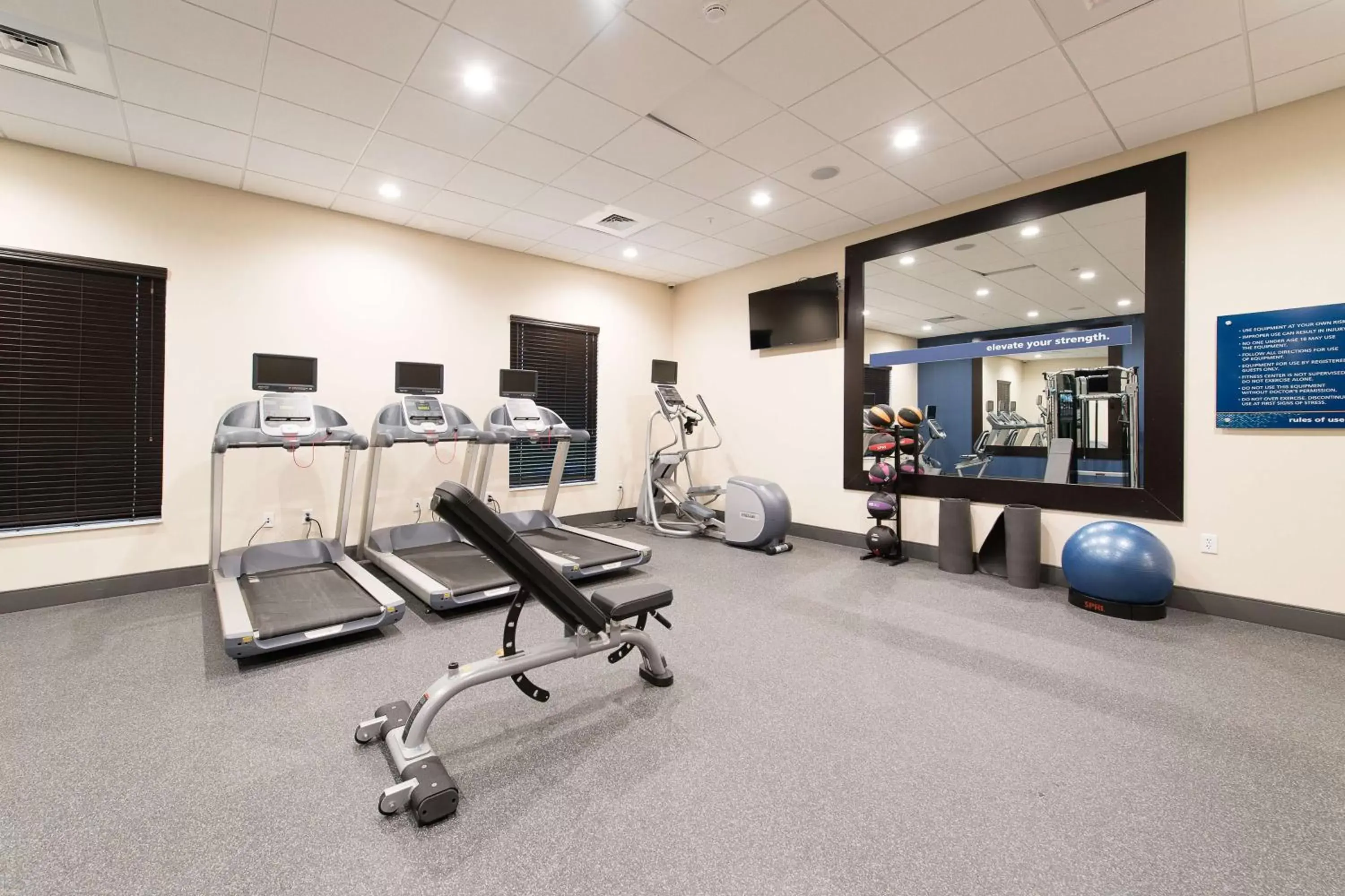Fitness centre/facilities, Fitness Center/Facilities in Hampton Inn & Suites Walterboro