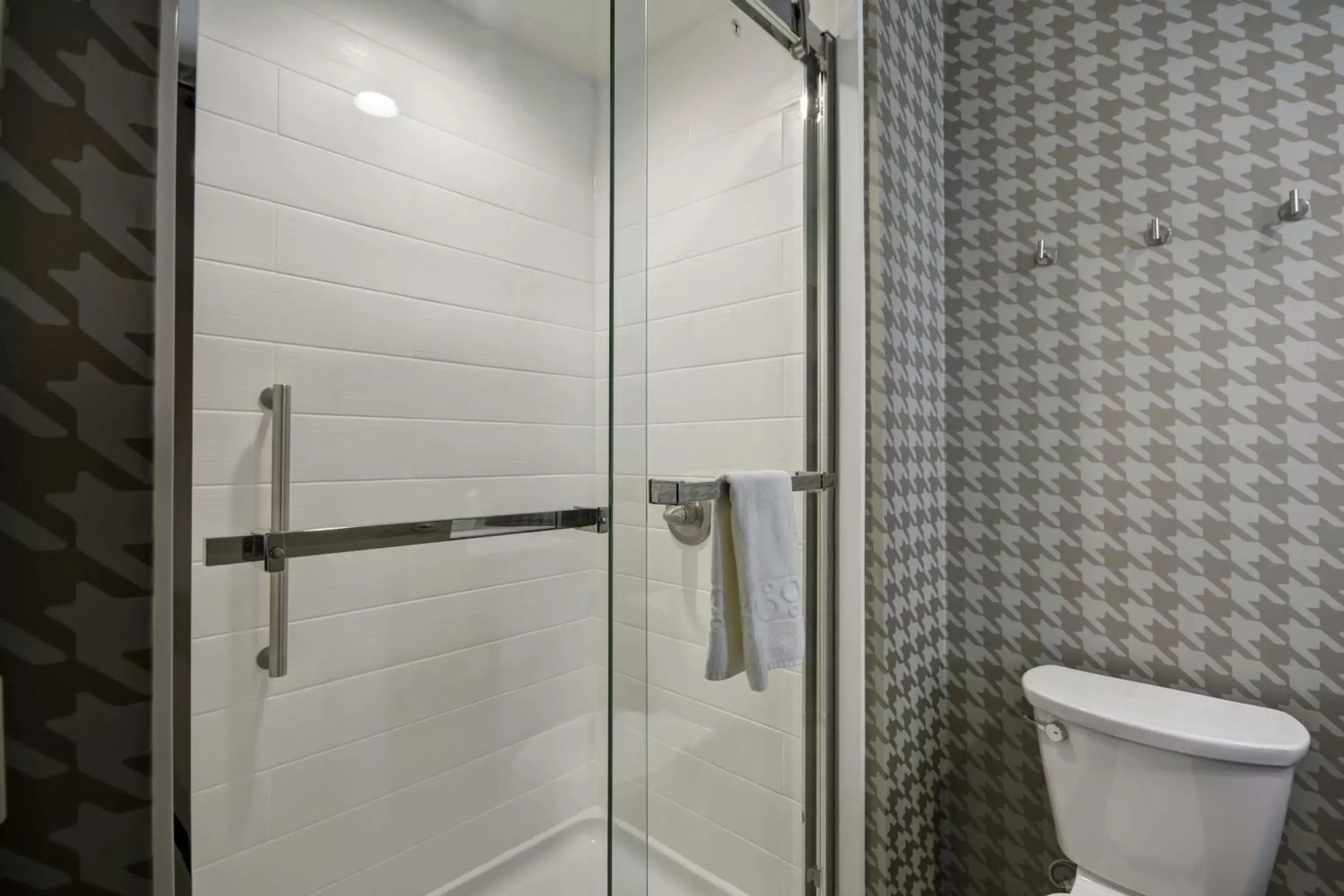 Bathroom in Home2 Suites By Hilton Texas City Houston