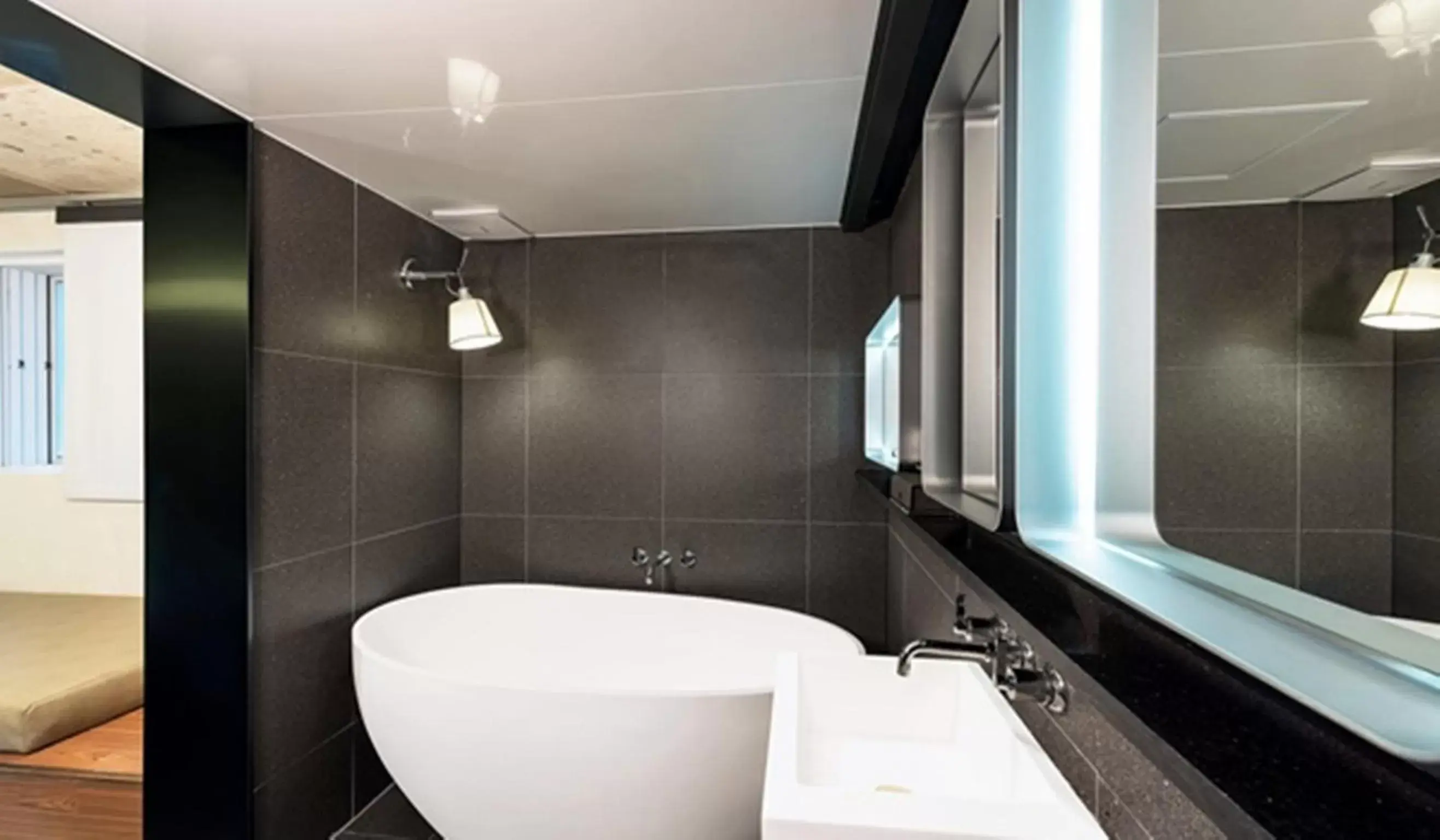 Bathroom in Delight Hotel Jamsil