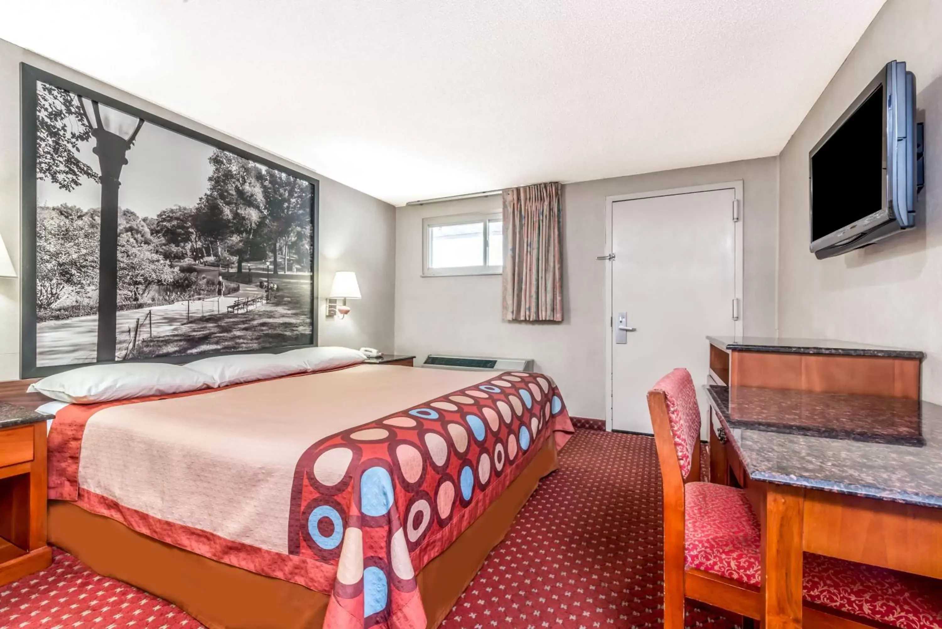 King Room in Super 8 by Wyndham North Bergen NJ/NYC Area