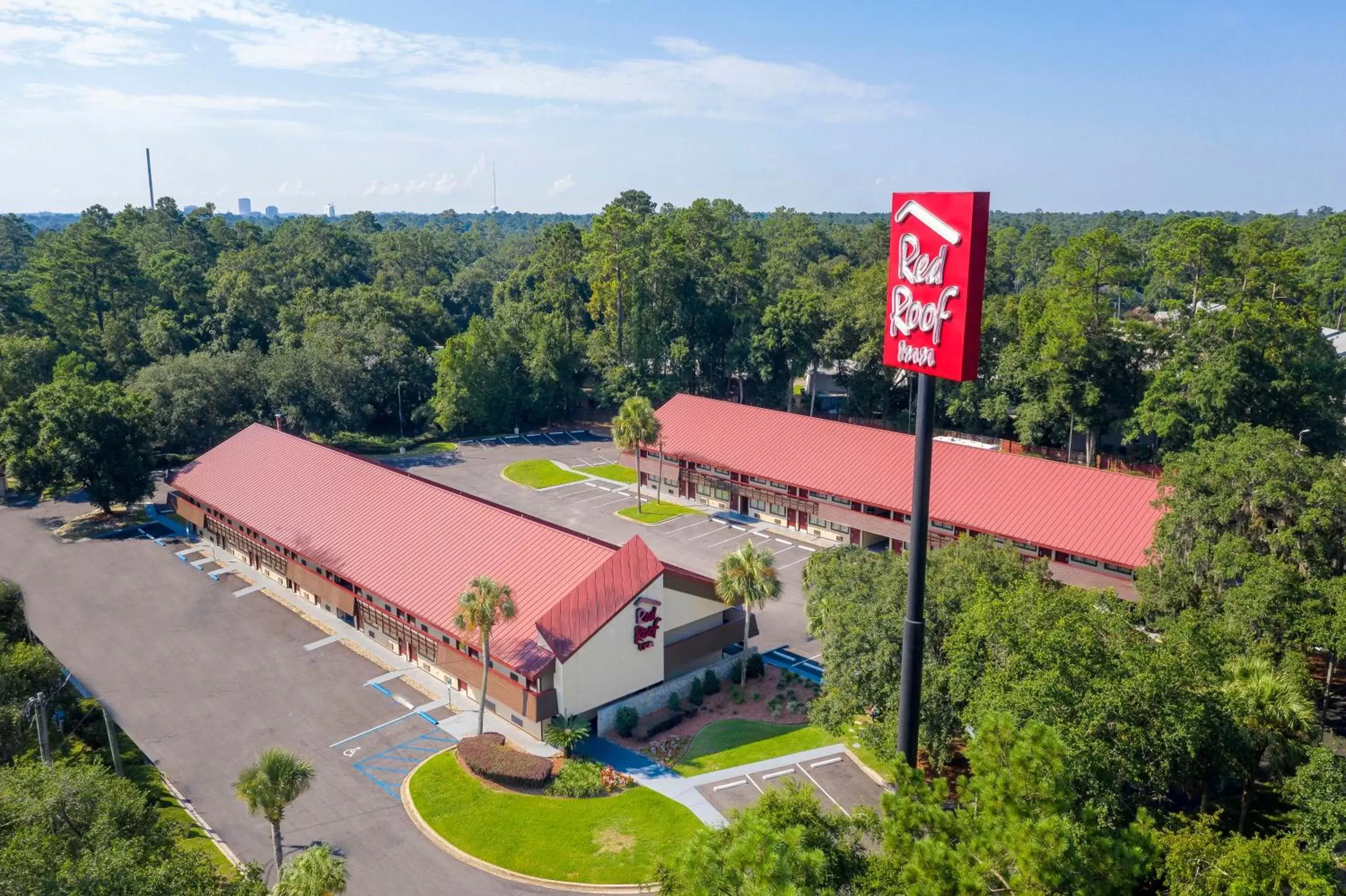 Property building, Bird's-eye View in Red Roof Inn Tallahassee - University