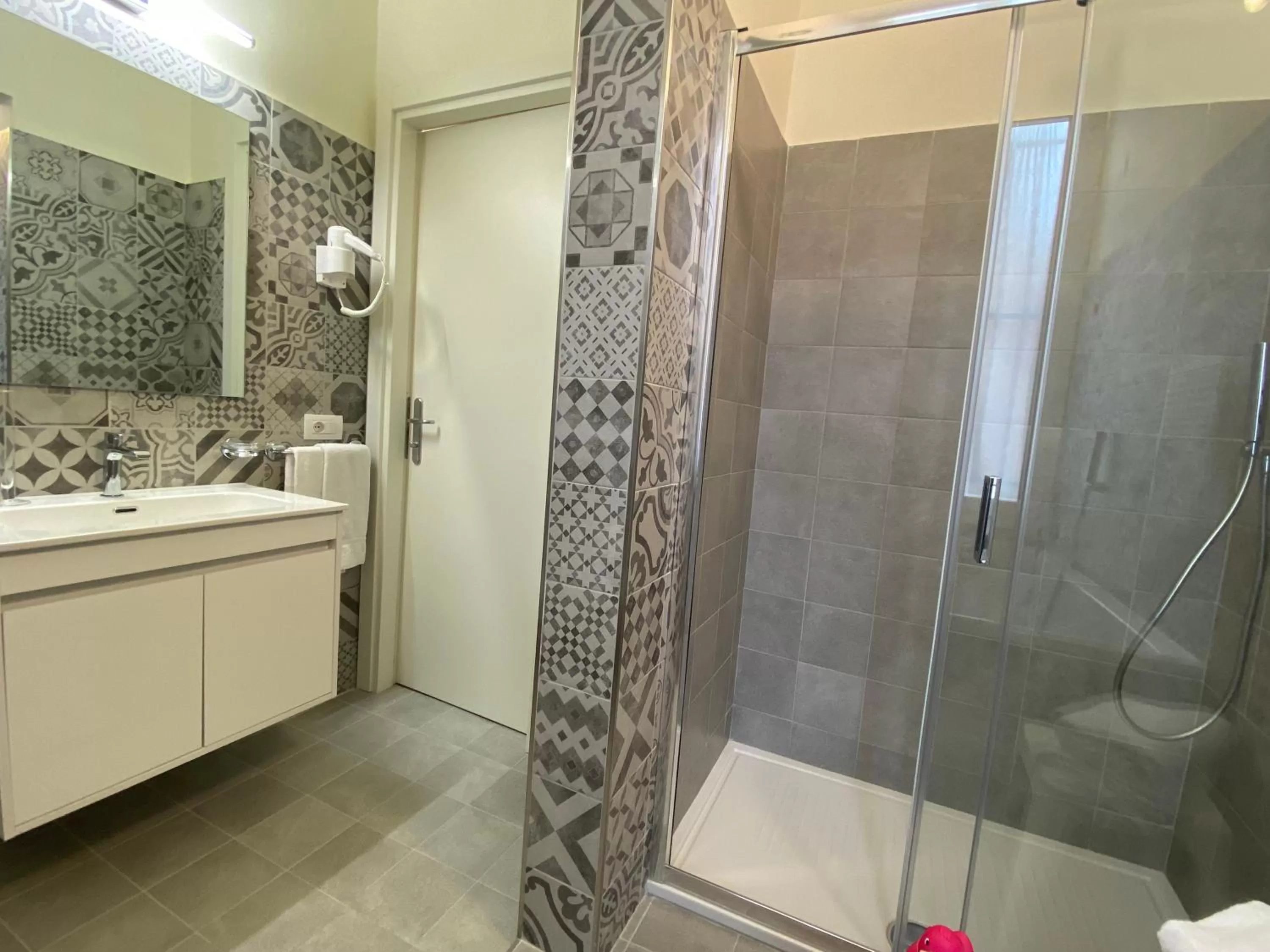 Steam room in Hotel Eletto