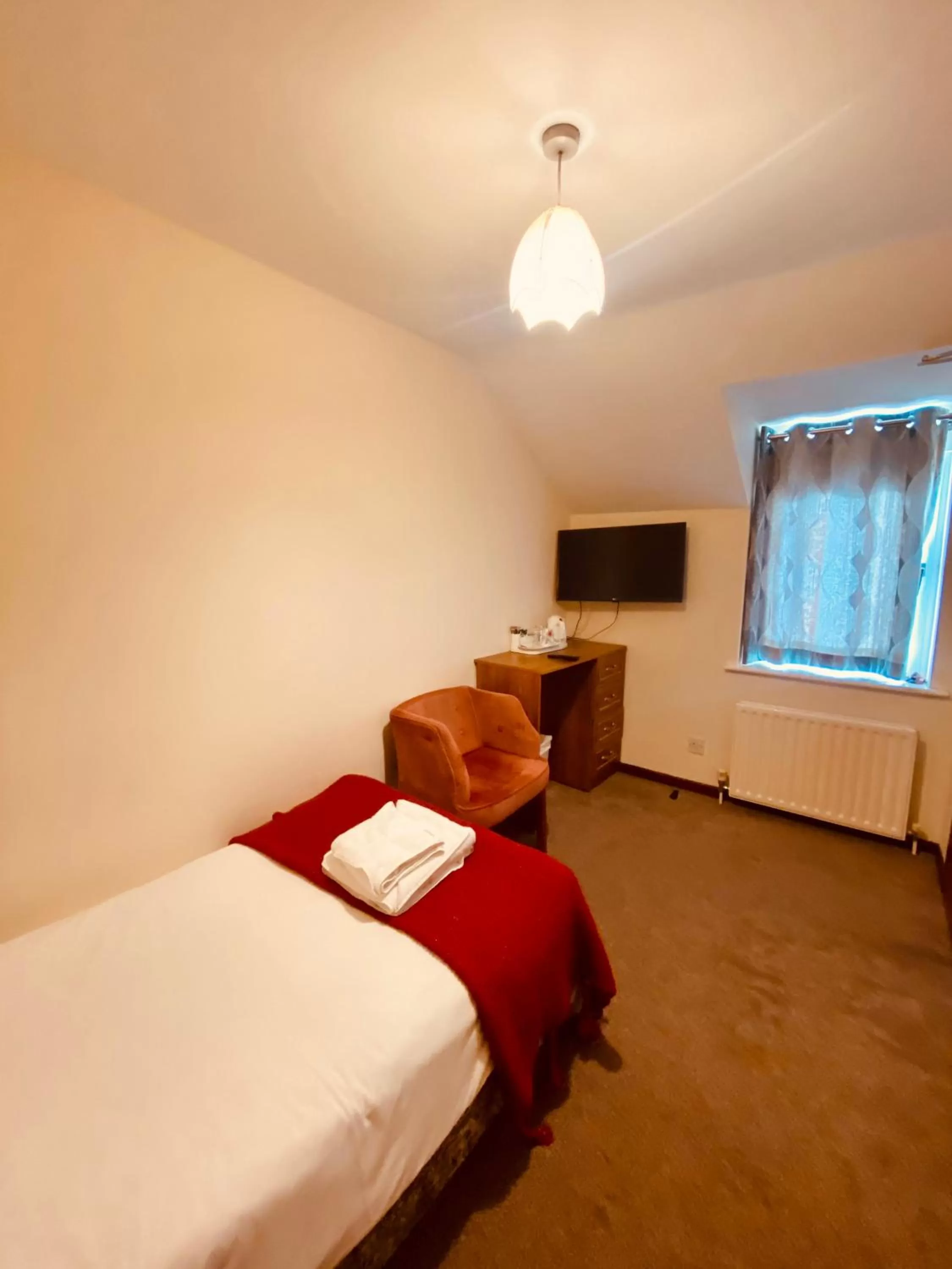 Bed in Mount Pleasant Hotel