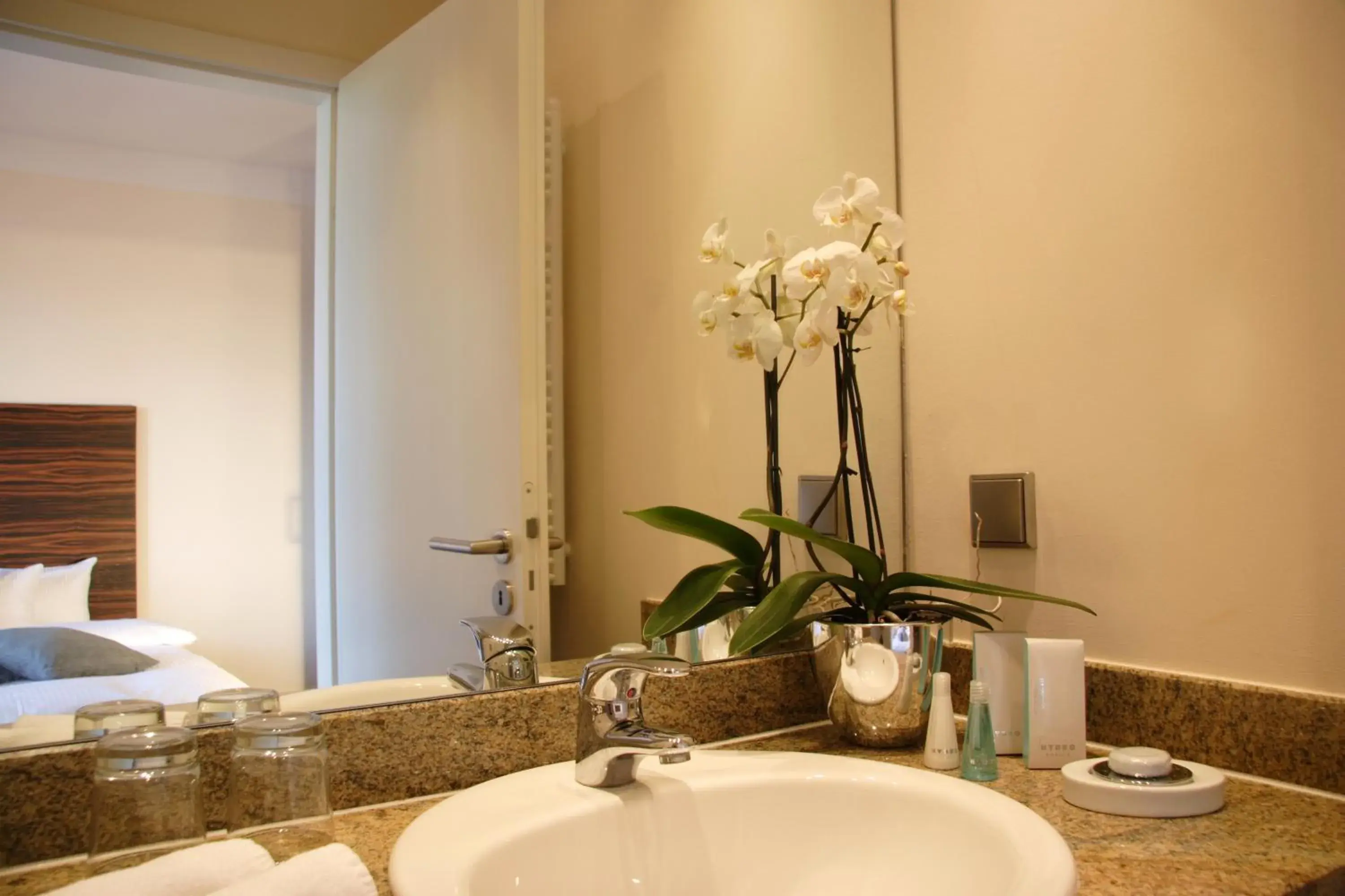 Bathroom in Hotel Bonjour