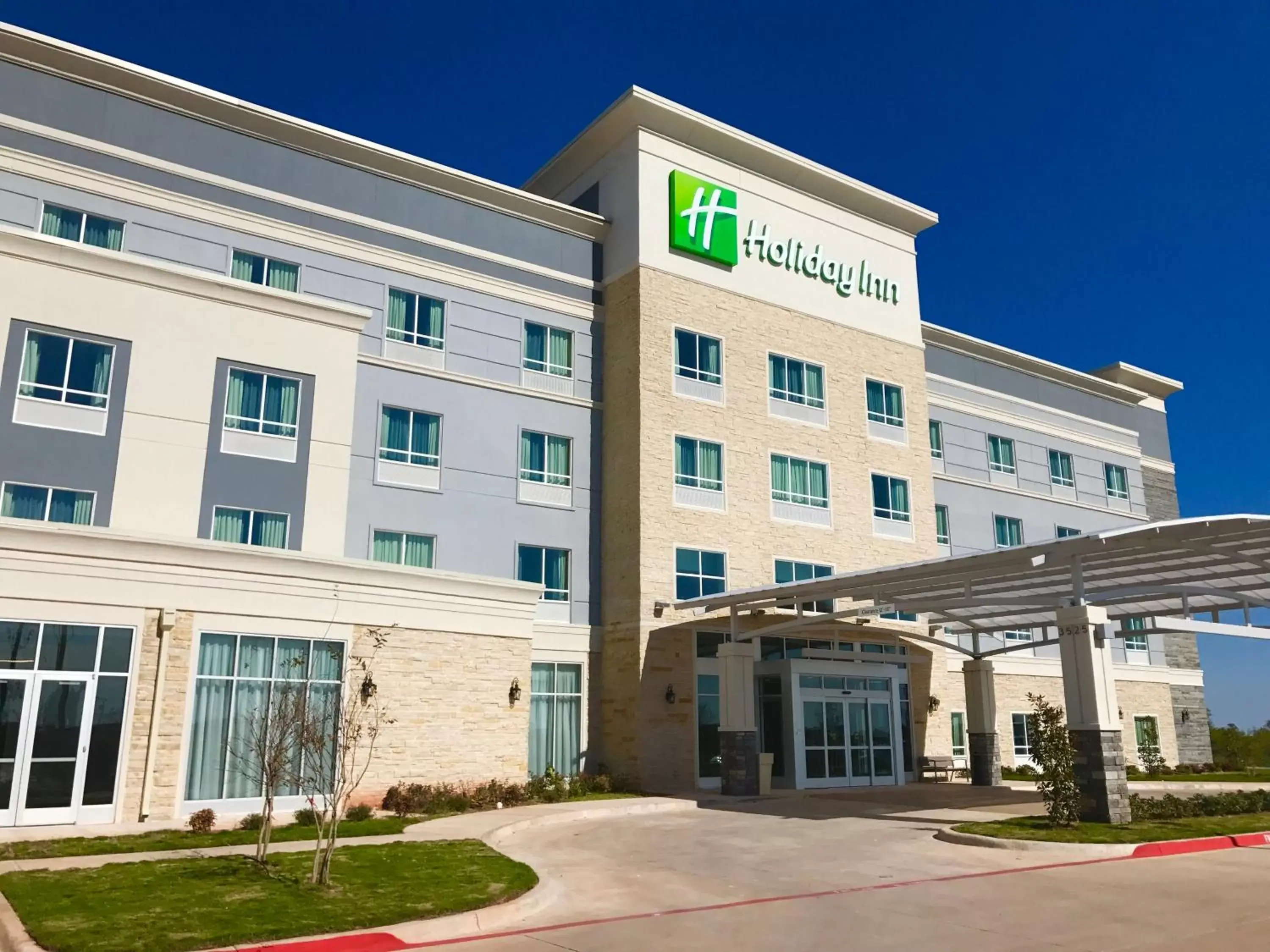 Property Building in Holiday Inn Abilene - North College Area, an IHG Hotel