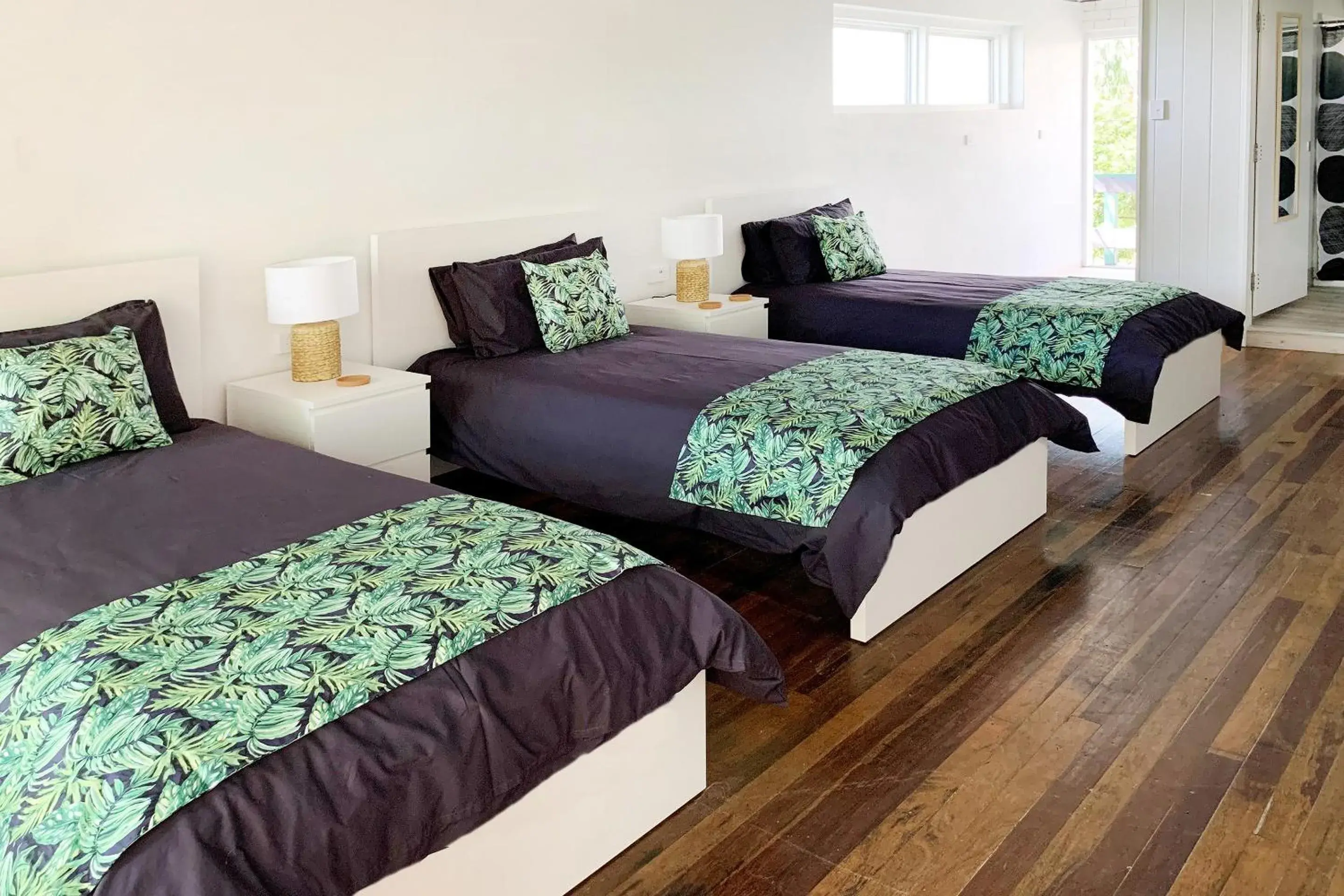 Bed in Airlie Beach Magnums - Adults Only