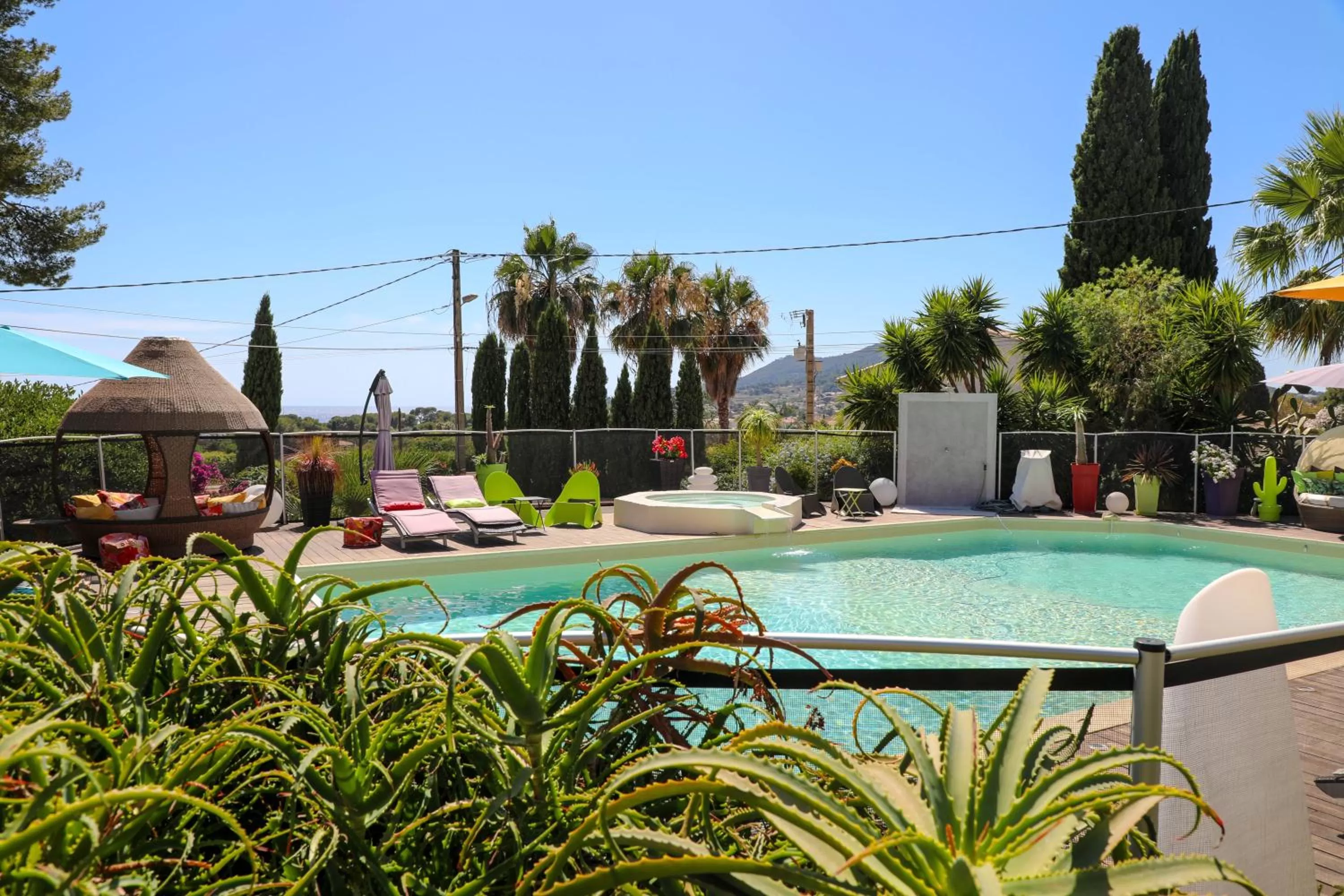 Swimming Pool in B&B Val D'azur
