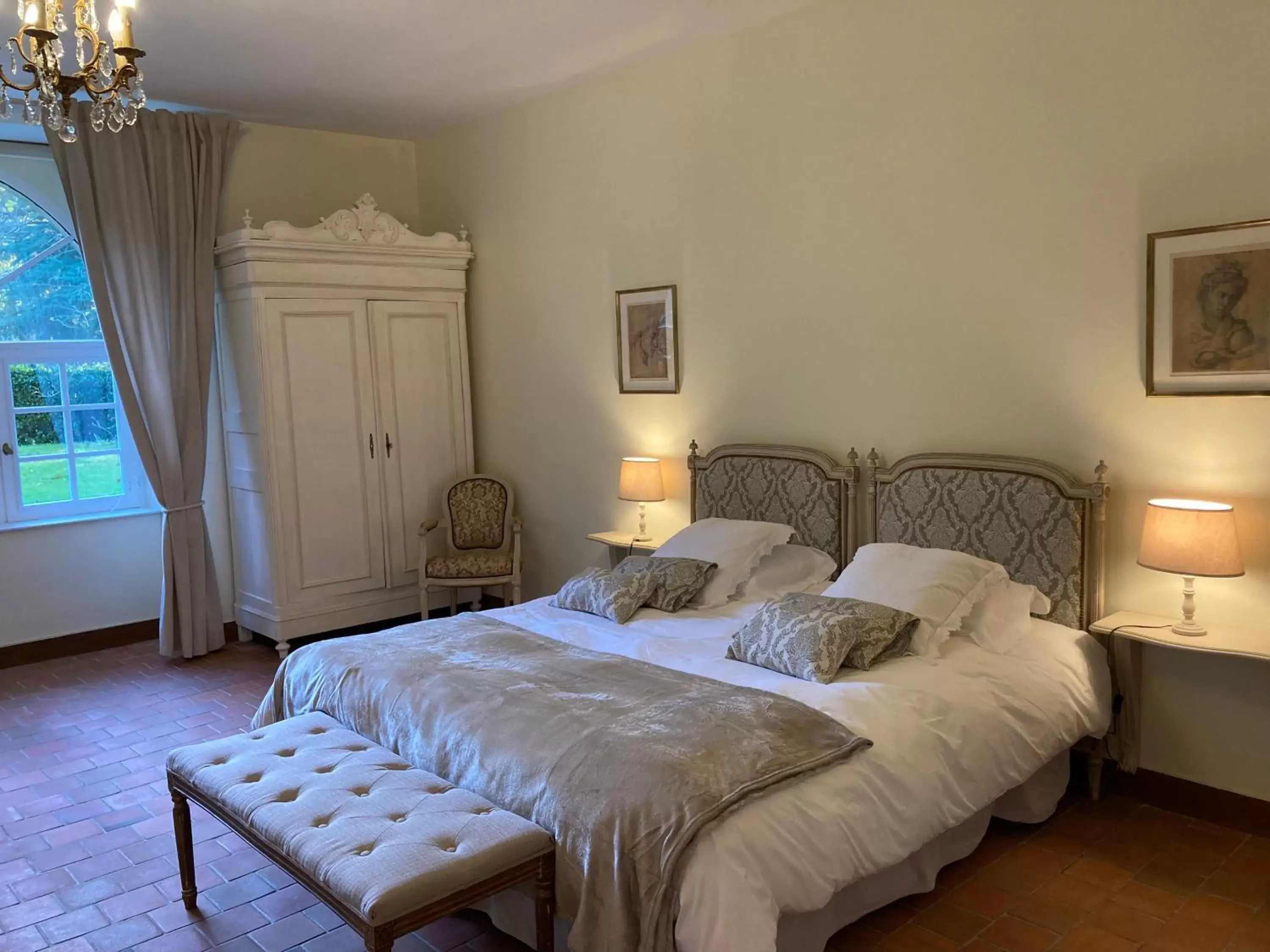 Bed in Manoir de Saint-Fiacre