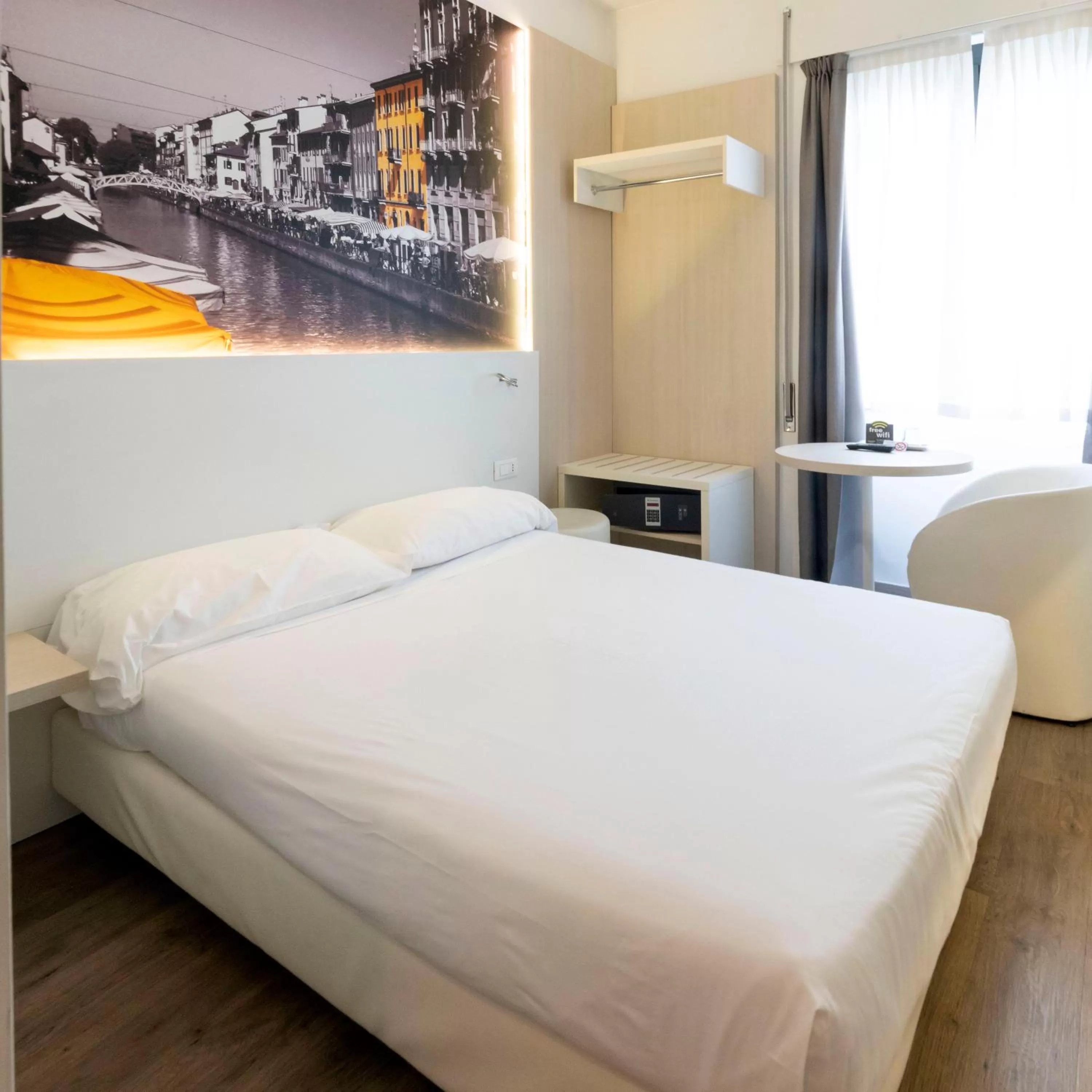 Bed in Kleos Hotel Milano Città Studi by Kleos Group Collection