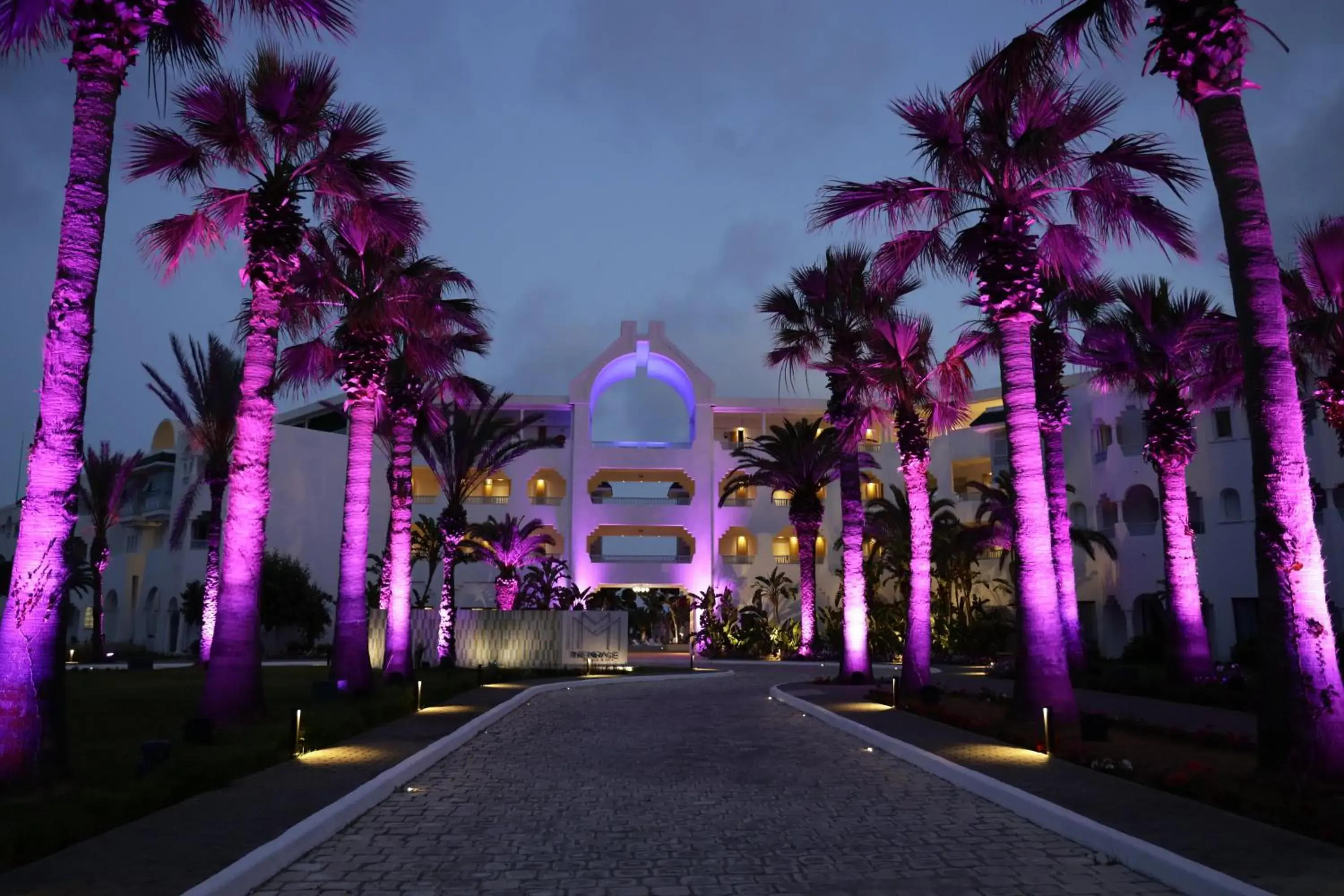 Facade/entrance in The Mirage Resort & SPA