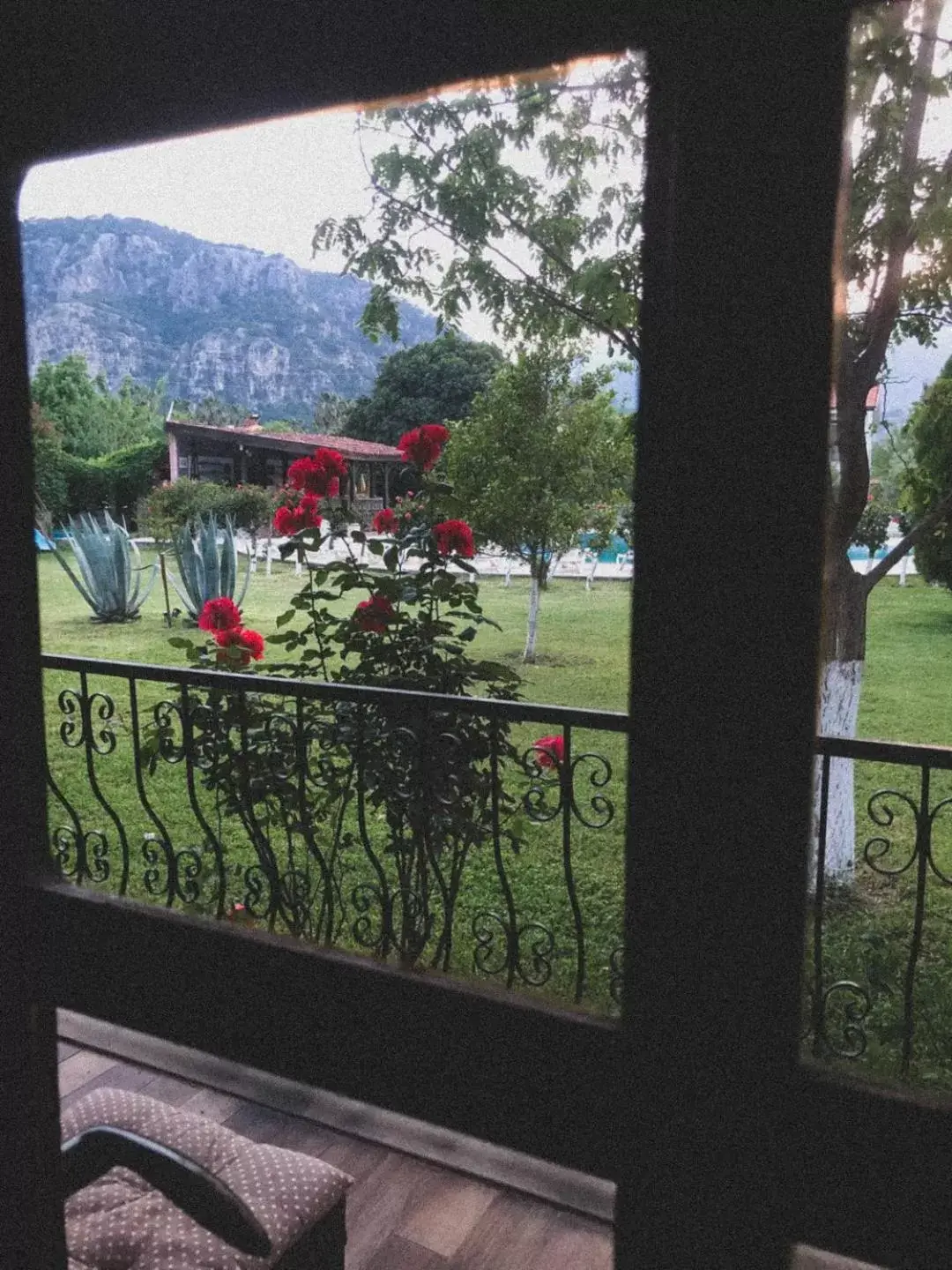 Garden, Balcony/Terrace in Hotel Palme Dalyan