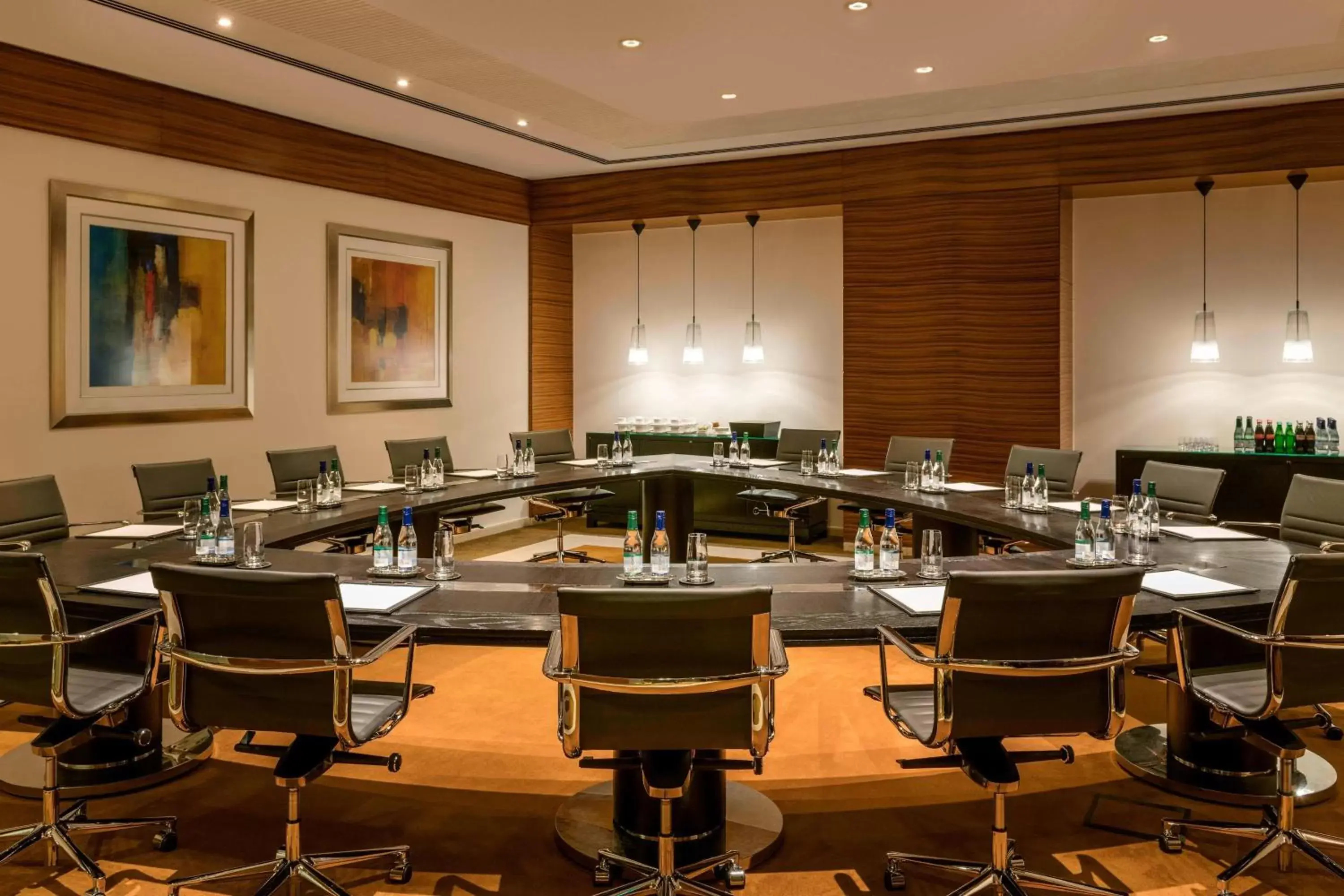 Meeting/conference room, Restaurant/Places to Eat in Grosvenor House, a Luxury Collection Hotel, Dubai