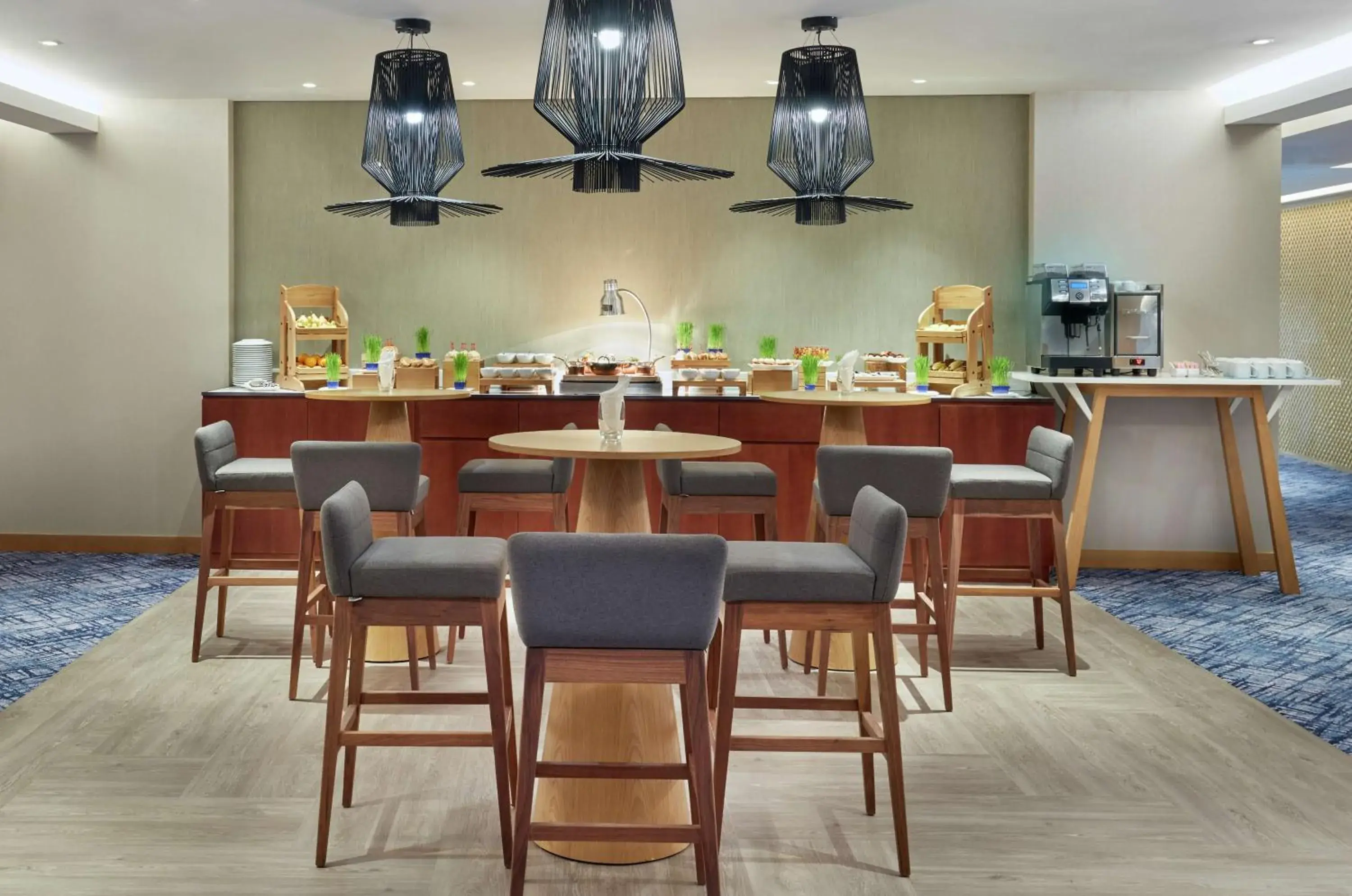 Dining area, Restaurant/Places to Eat in Hilton Garden Inn Muscat Al Khuwair