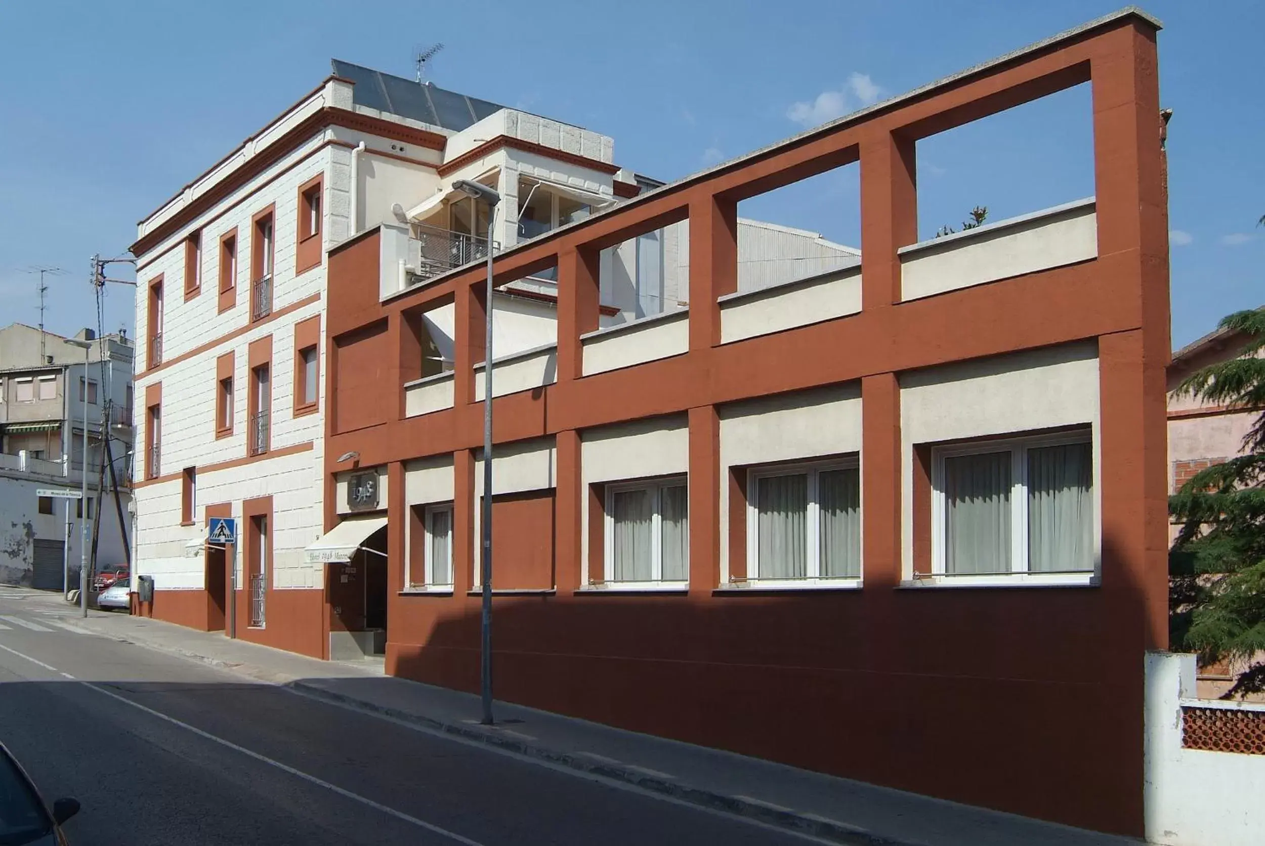 Facade/entrance, Property Building in Hotel 1948 Manresa