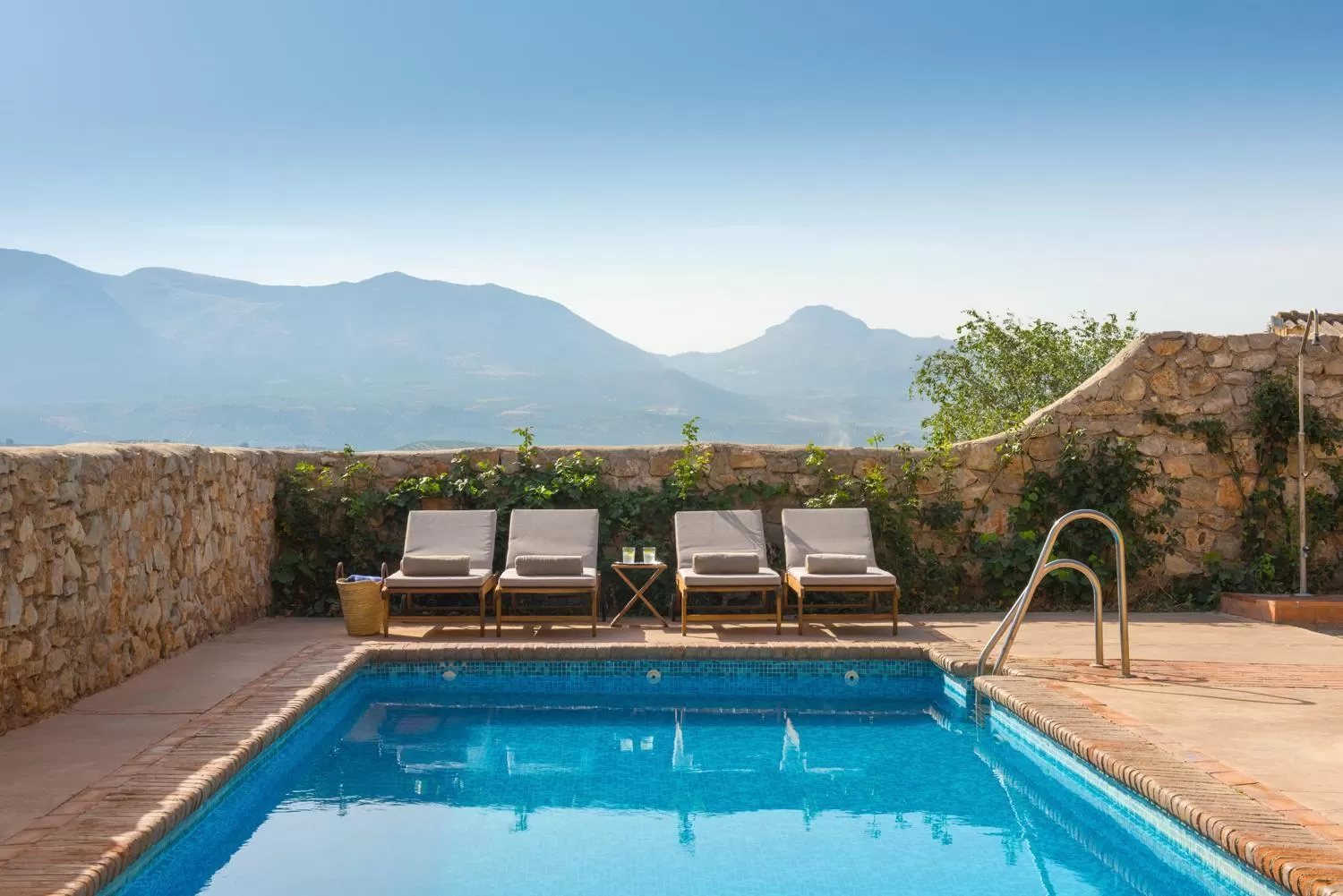 Swimming pool in Hotel Cortijo del Marqués