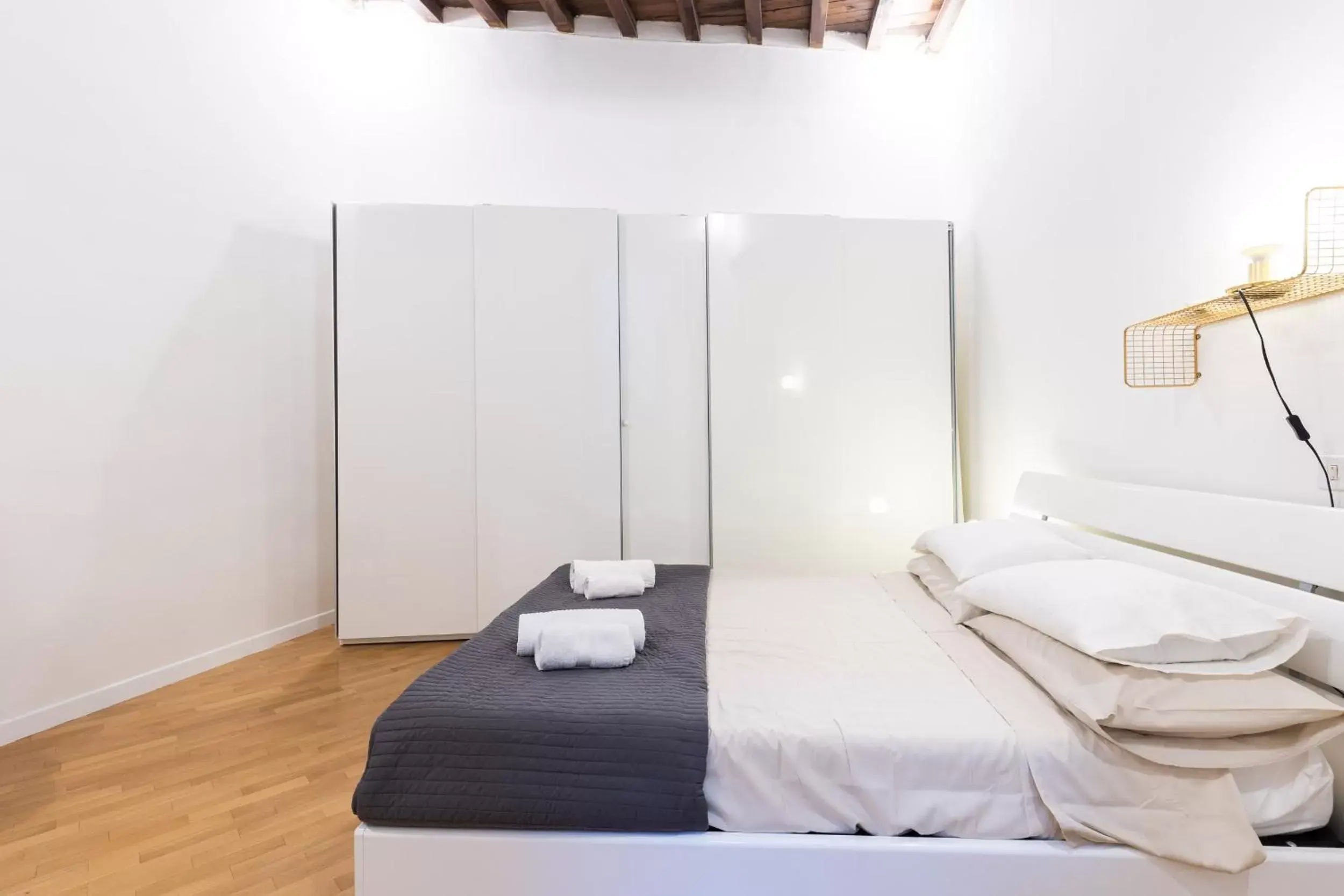 Bedroom, Bed in Navona Open Space Apartments