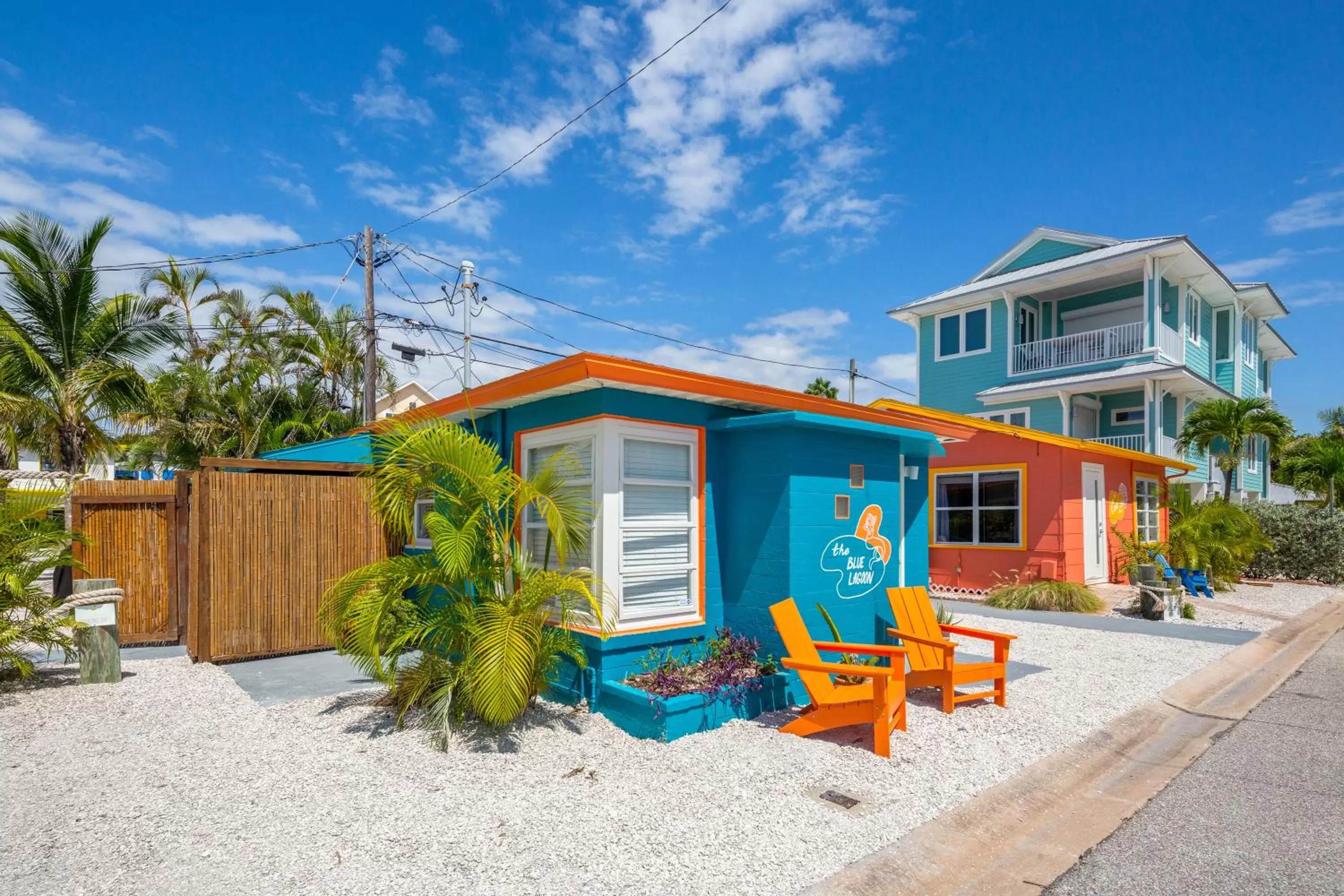 Patio in Sunset Inn and Cottages