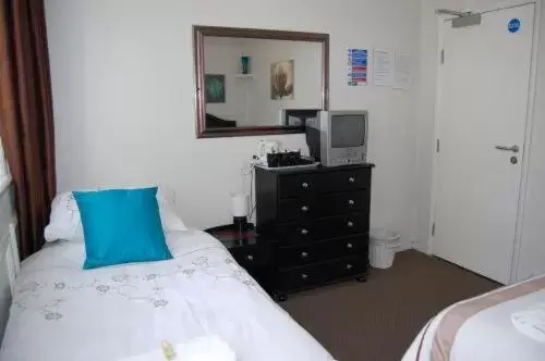 Bed in The Castle Bar ROOM ONLY Bed in The Castle Bar ROOM ONLY