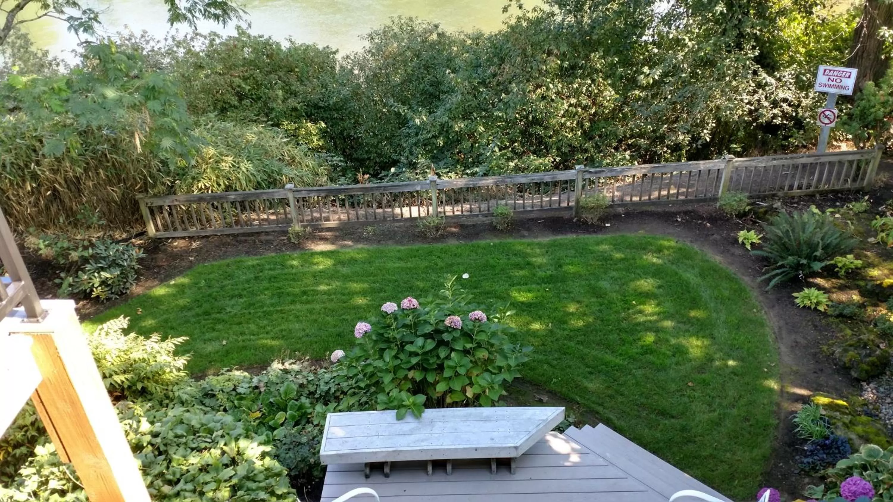 Day in Lewis River Inn