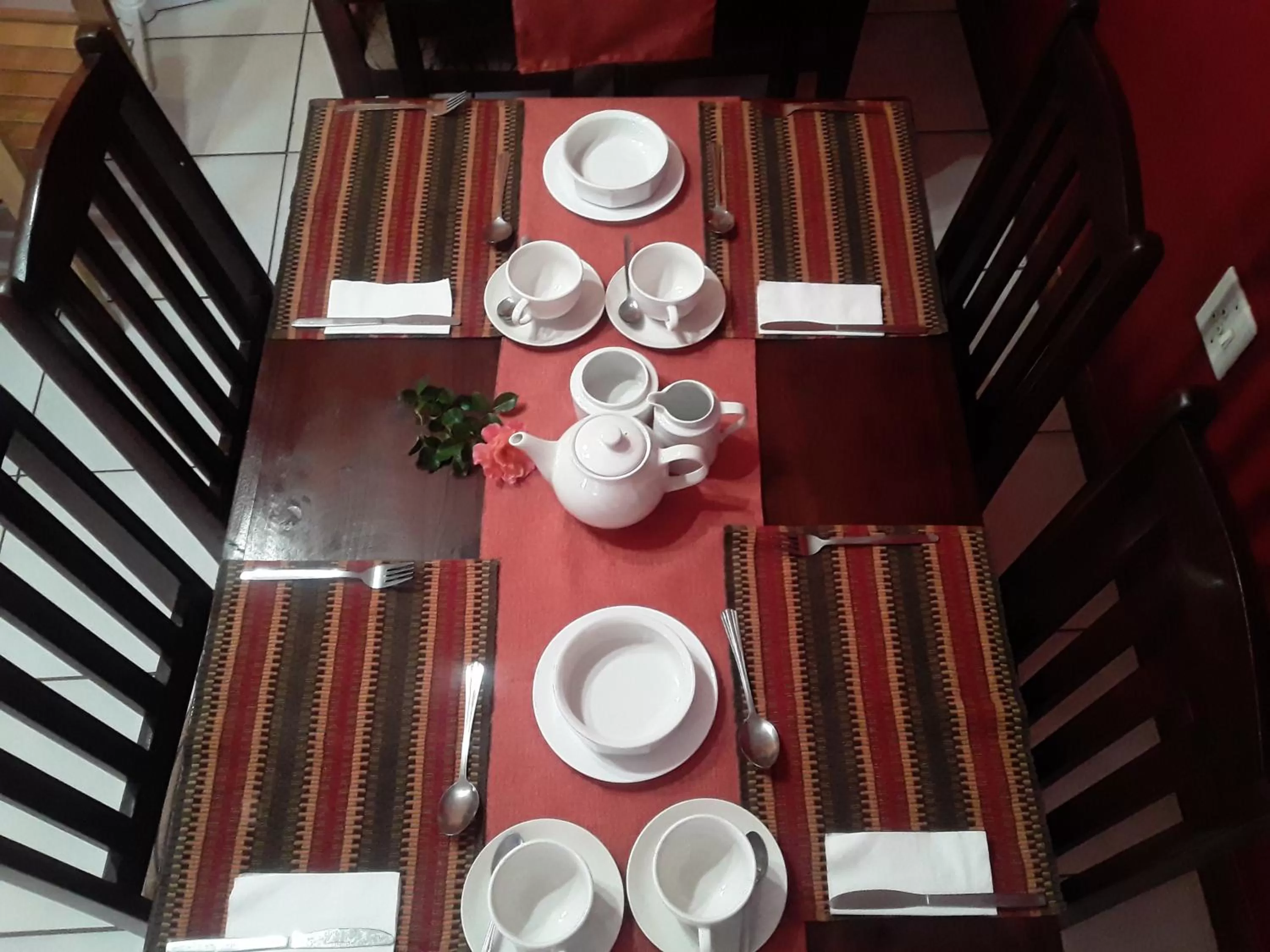 Dining area in Vuya Nathi Bed and Breakfast
