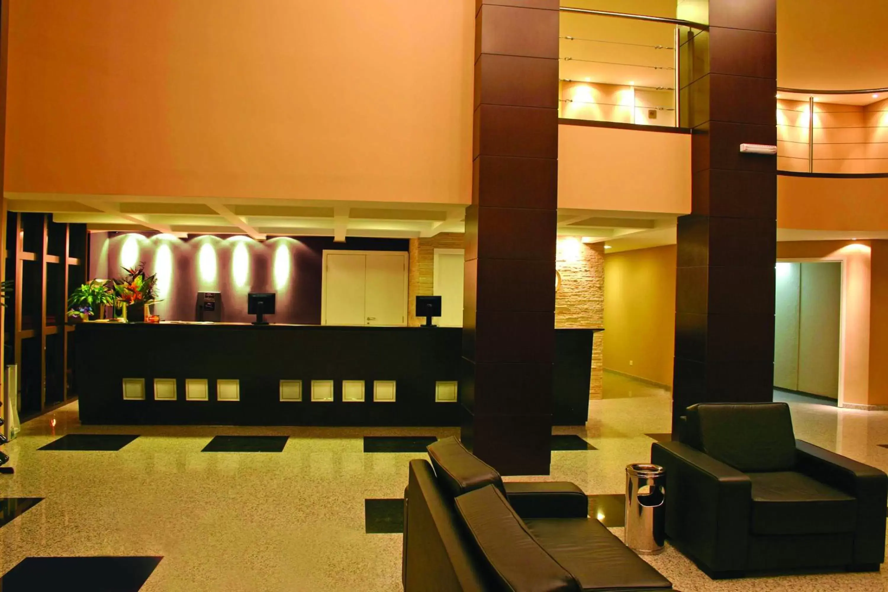 Lobby or reception in Hotel Campo Largo Comfort Lobby or reception in Hotel Campo Largo Comfort