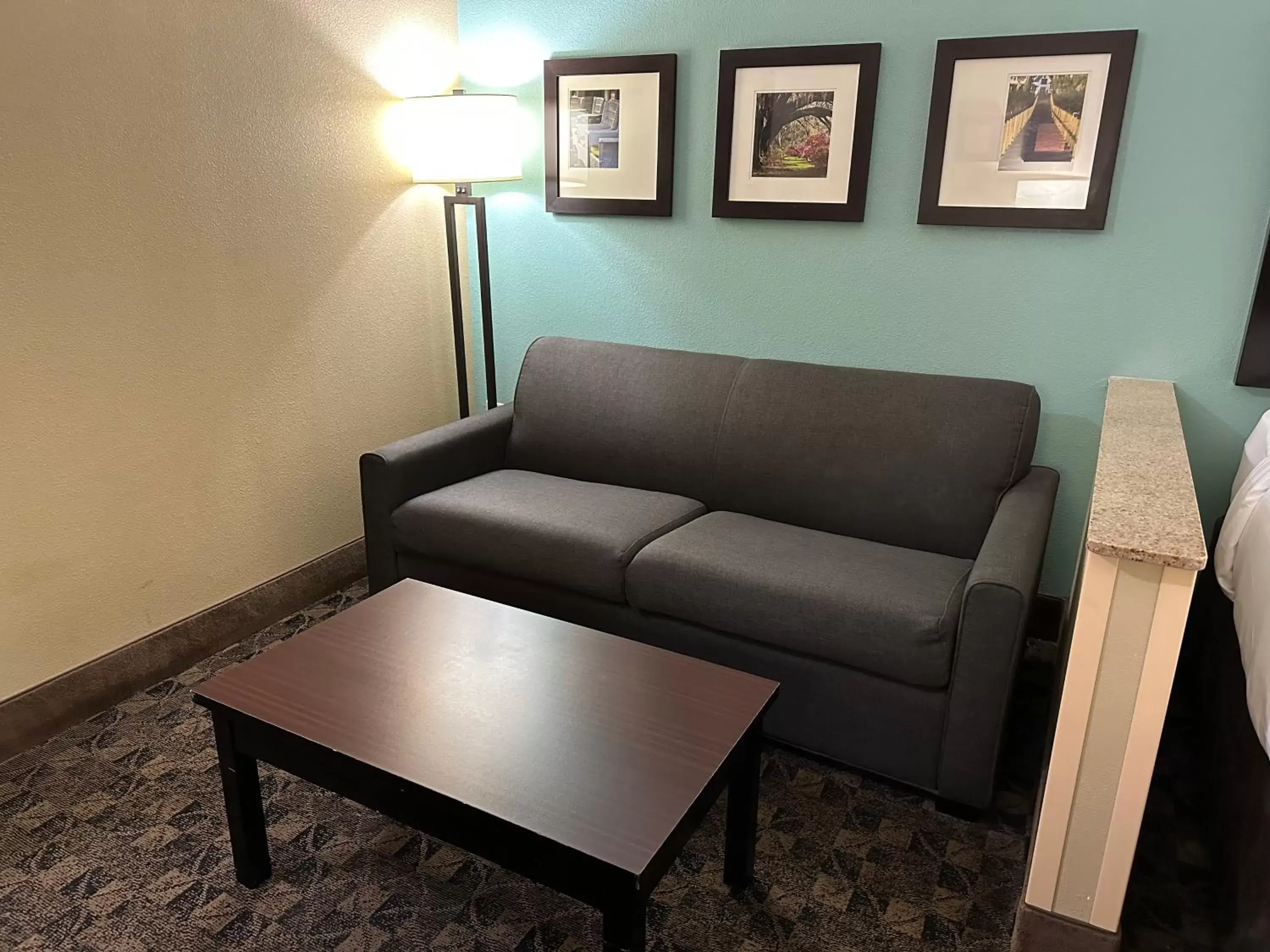 Seating Area in Comfort Suites Bluffton-Hilton Head Island