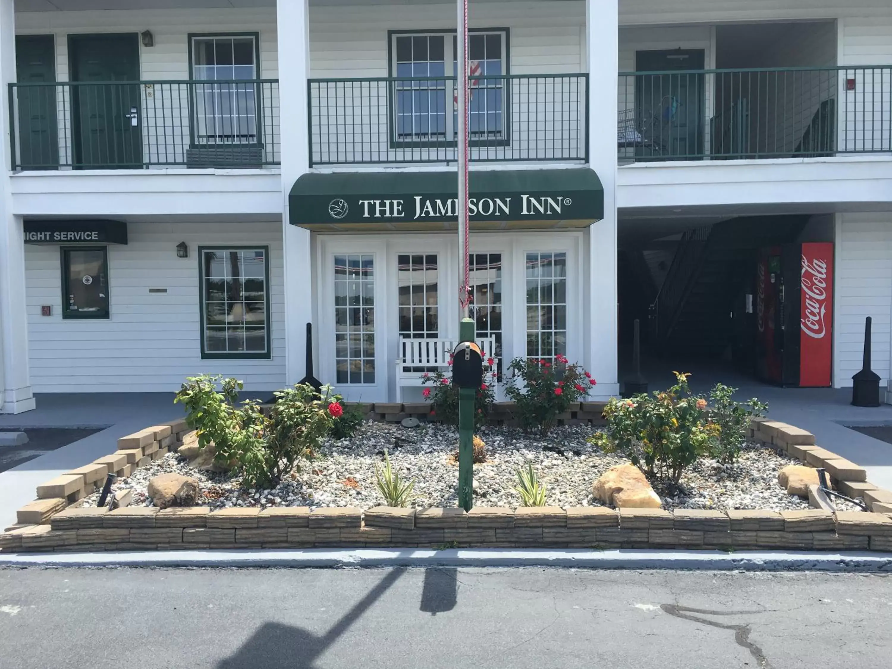 Facade/entrance, Property Building in Jameson Inn Douglas