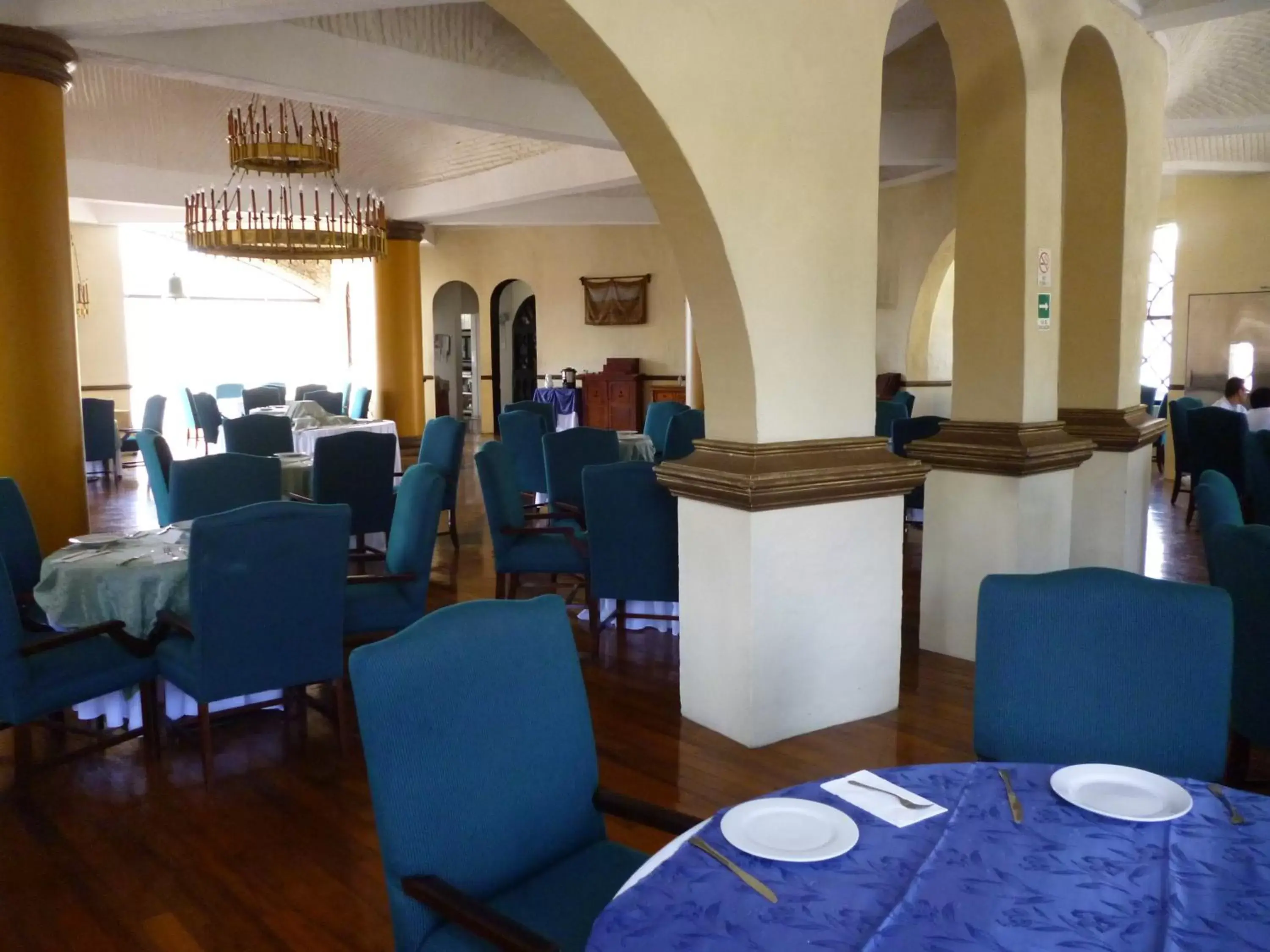 Restaurant/places to eat in Hotel Castillo de Santa Cecilia