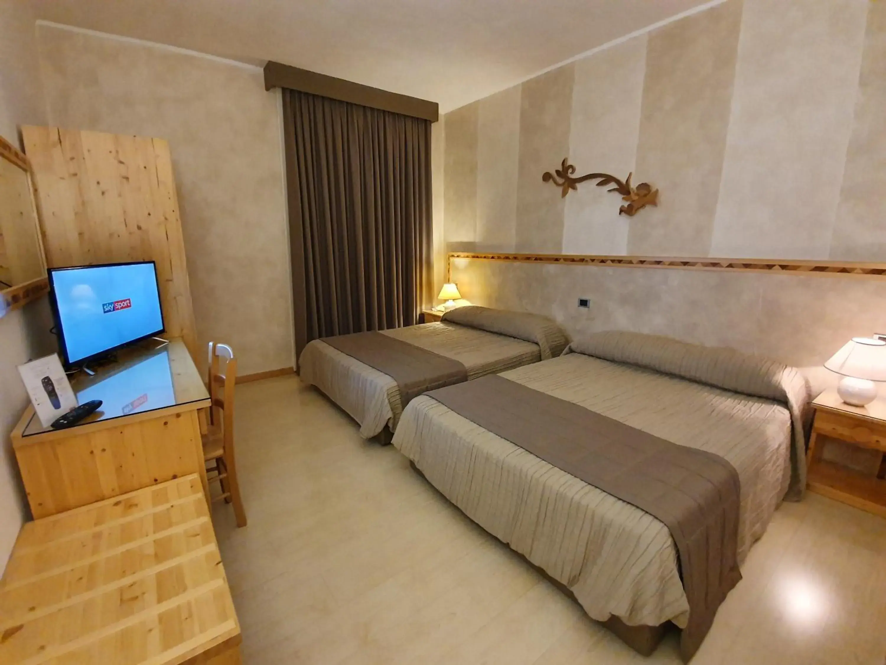 Photo of the whole room, Bed in Hotel Gialletti