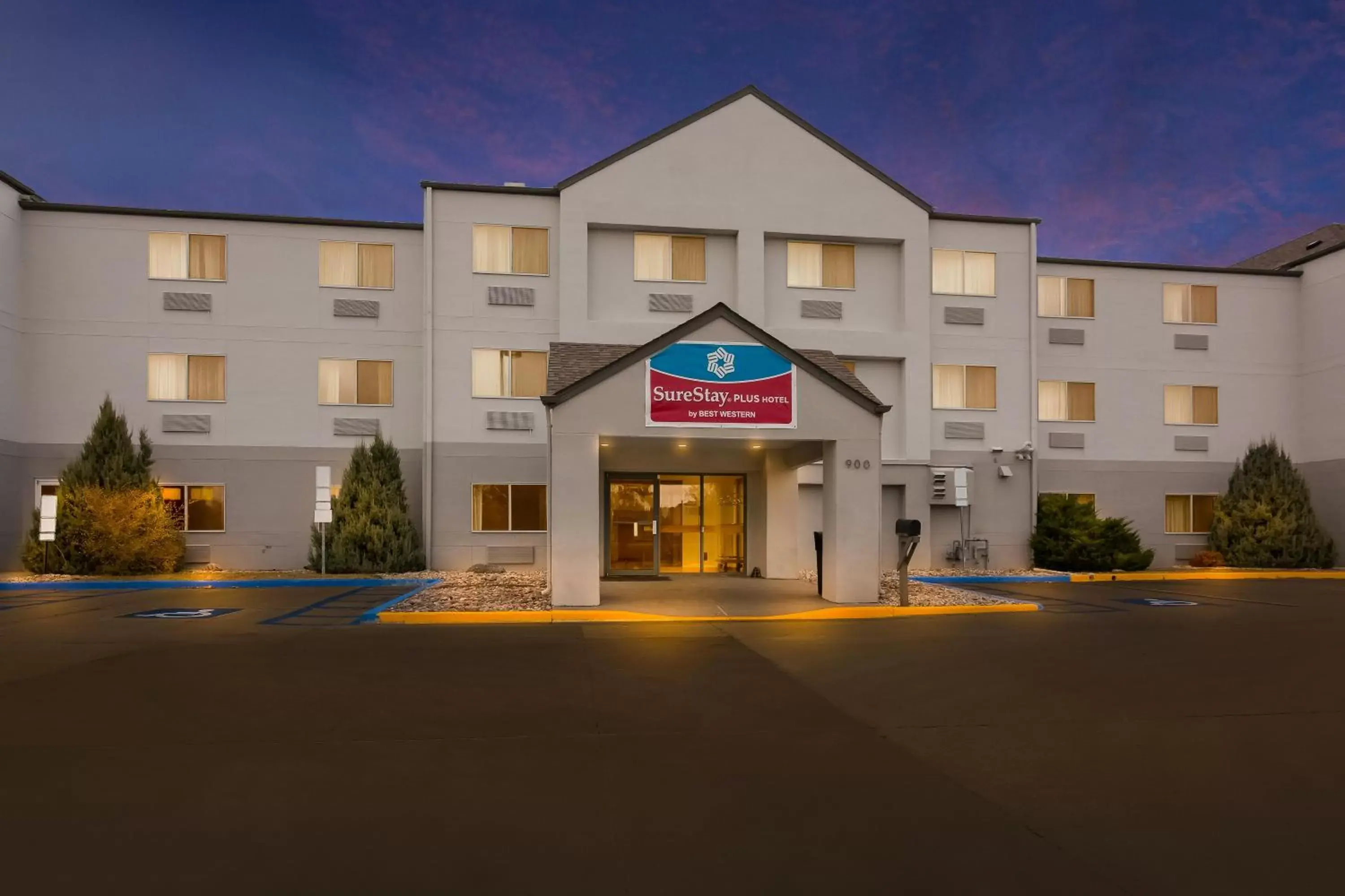 Property Building in SureStay Plus Hotel by Best Western Minot