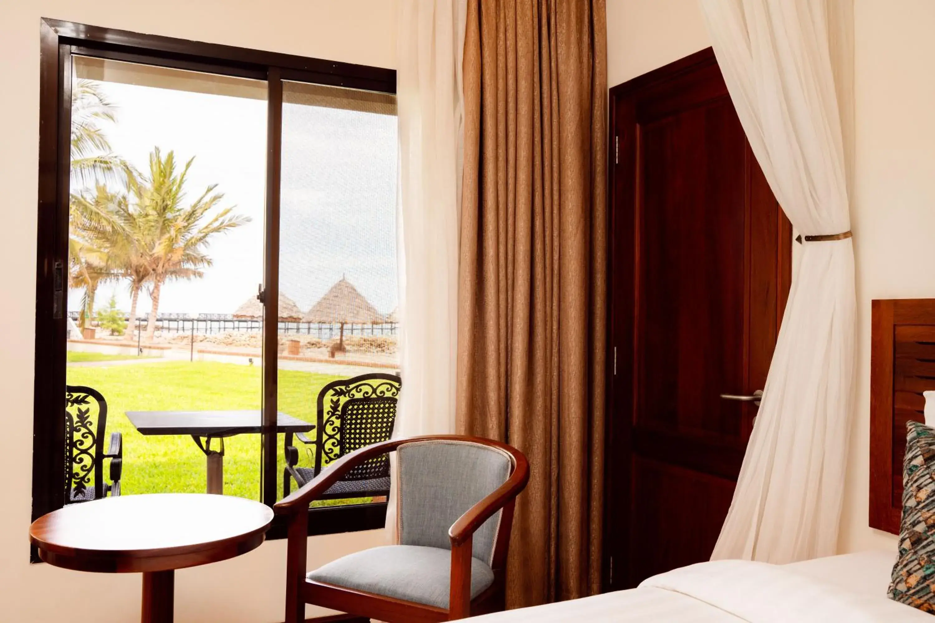Sea view, Bed in White Sands Hotel Sea view, Bed in White Sands Hotel