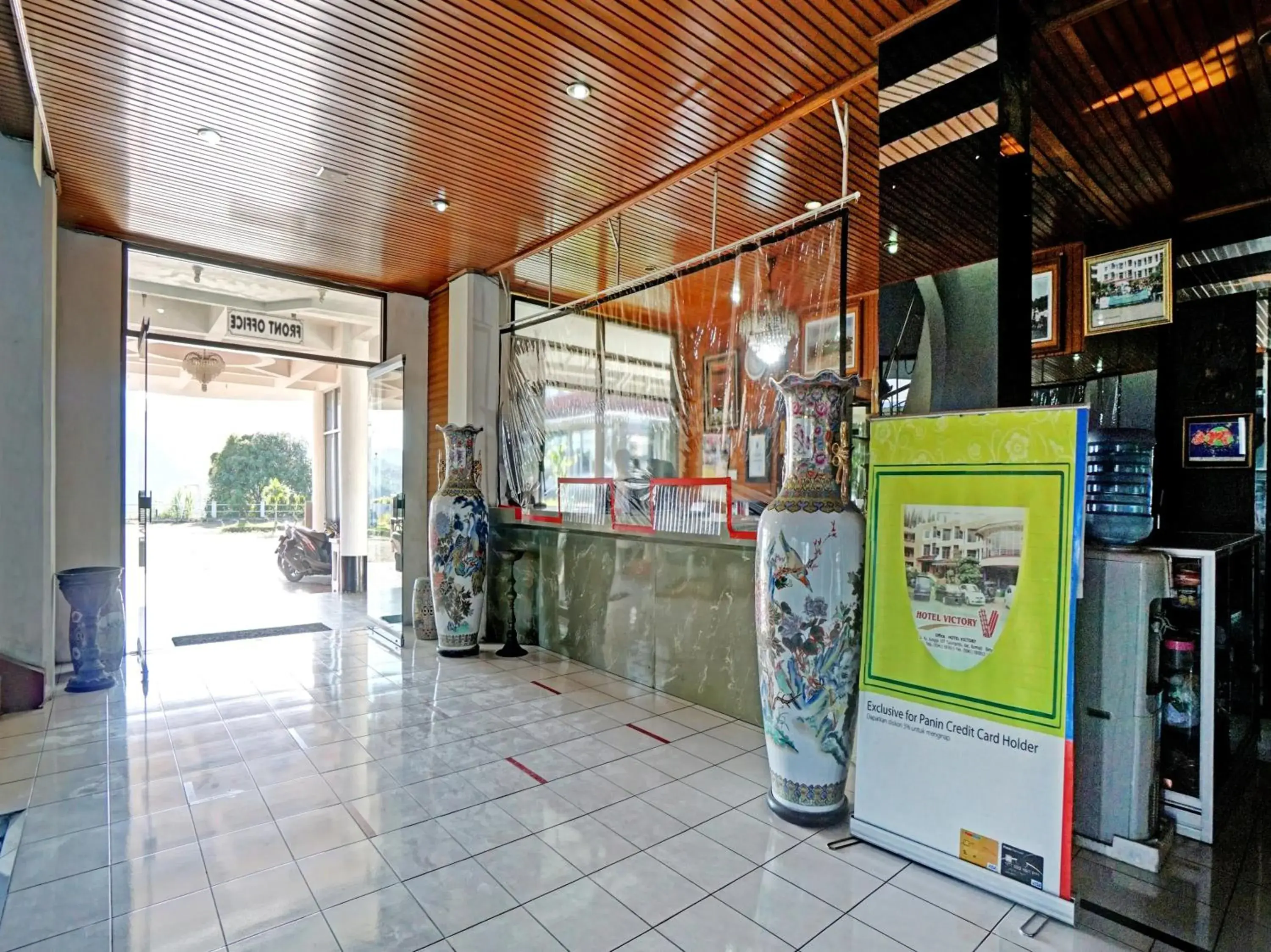 Lobby or reception in OYO 90028 Hotel Victory