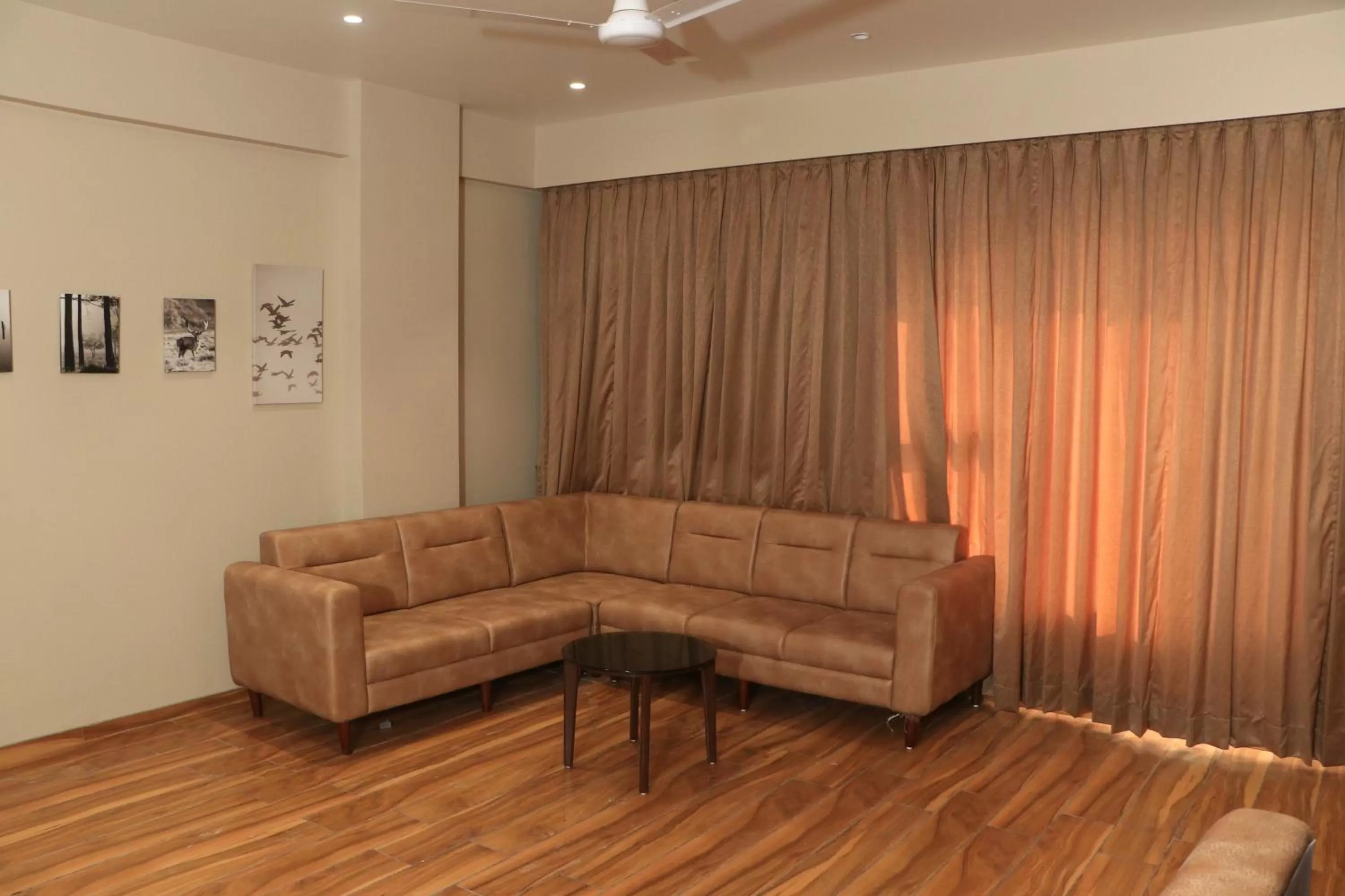 Living room in Hotel Rudra Royals