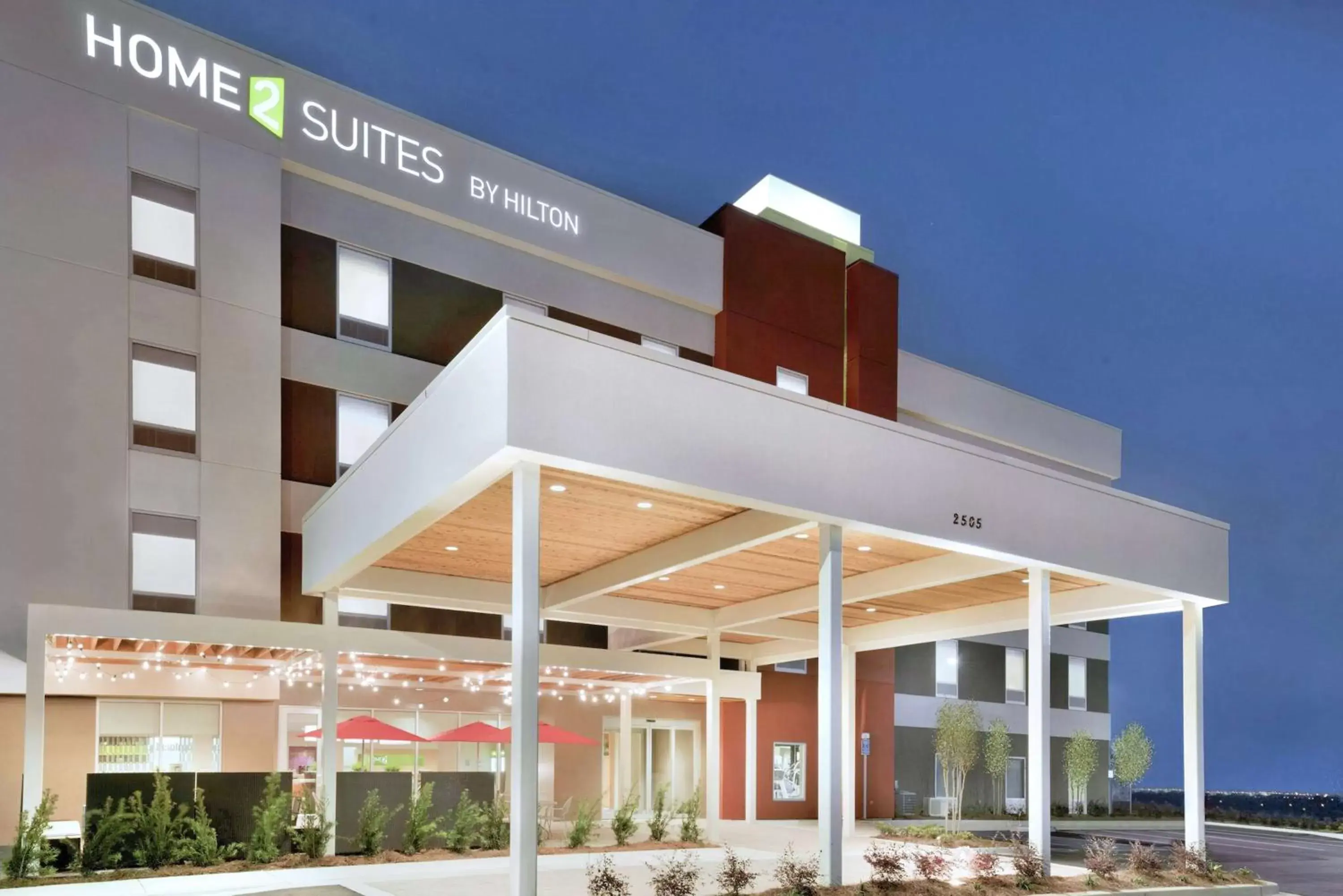 Property building in Home2 Suites By Hilton Prattville Property building in Home2 Suites By Hilton Prattville