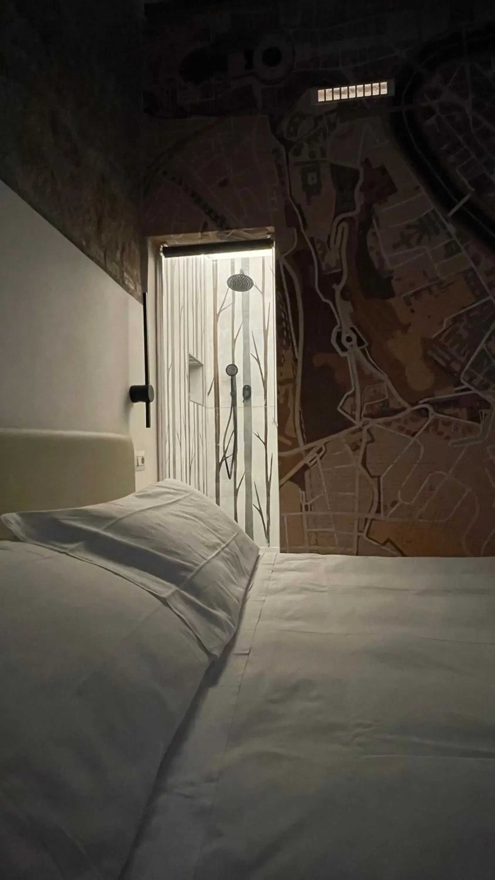 Shower, Bed in Hotel Felice