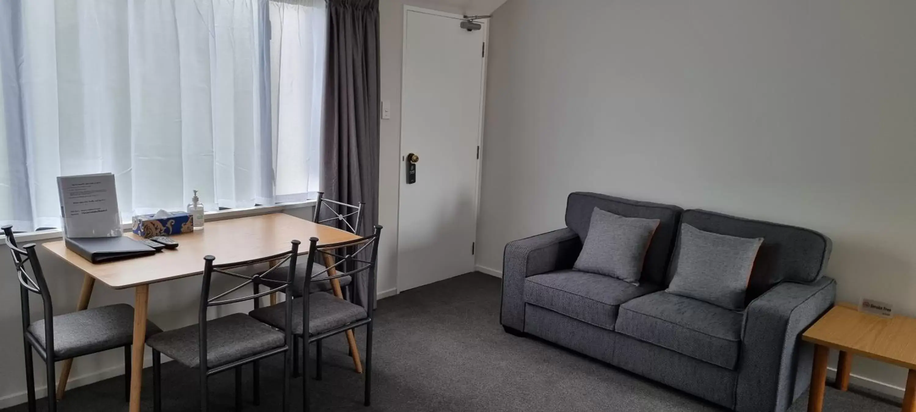 Living room, Seating Area in Riccarton Mall Motel