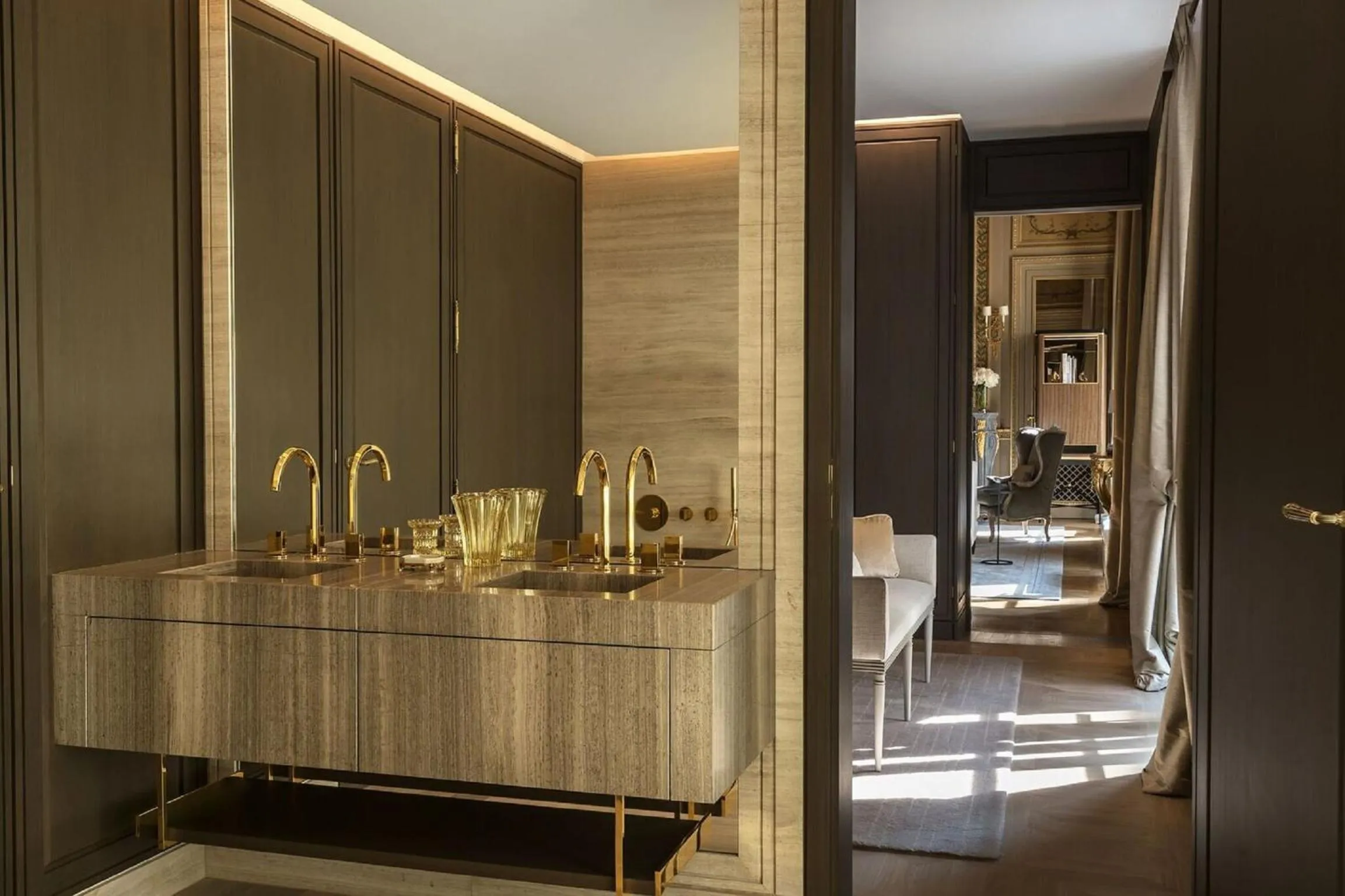 Bathroom in Hotel de Crillon