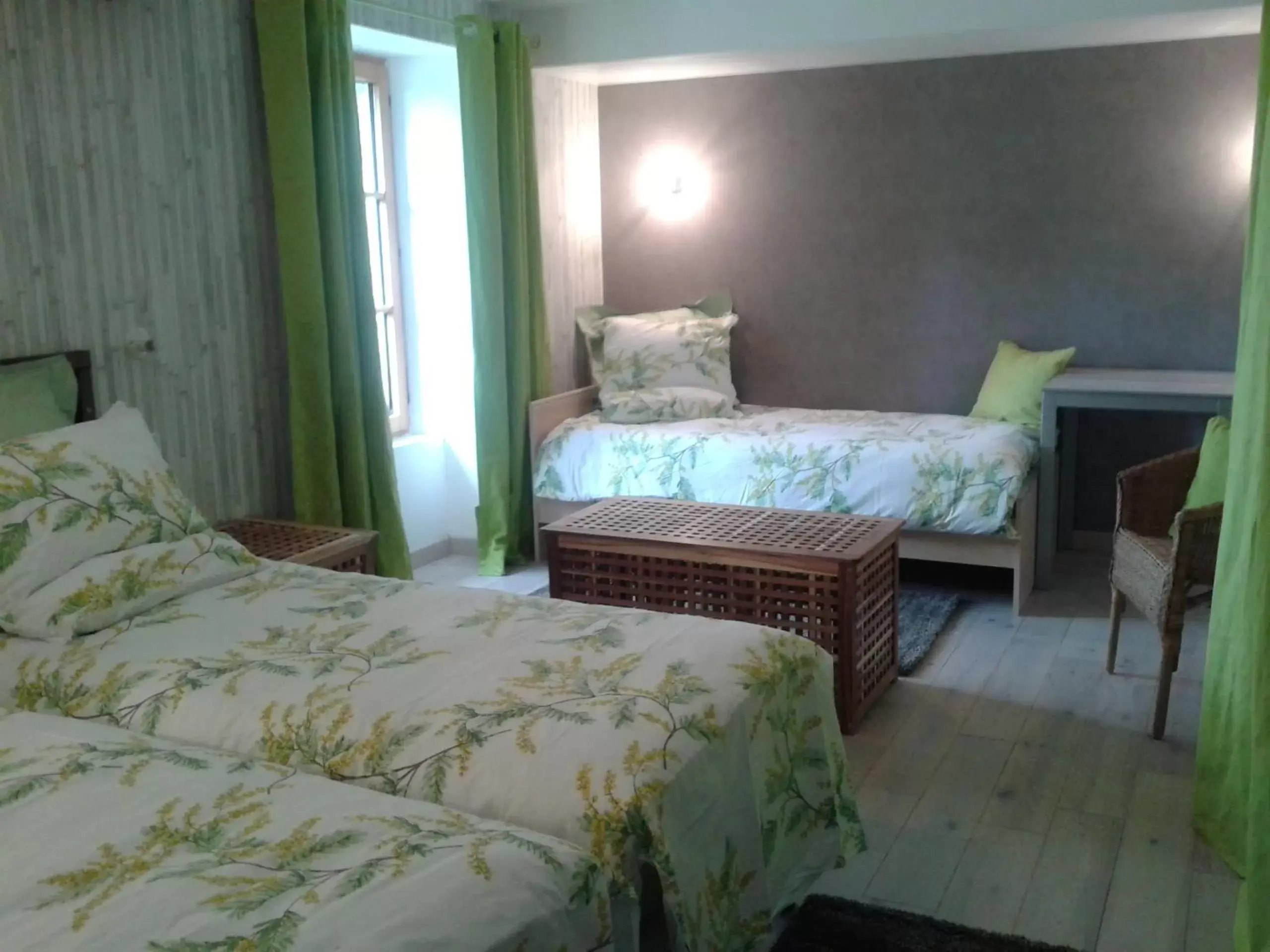 Photo of the whole room, Bed in Le Manoir du Butel