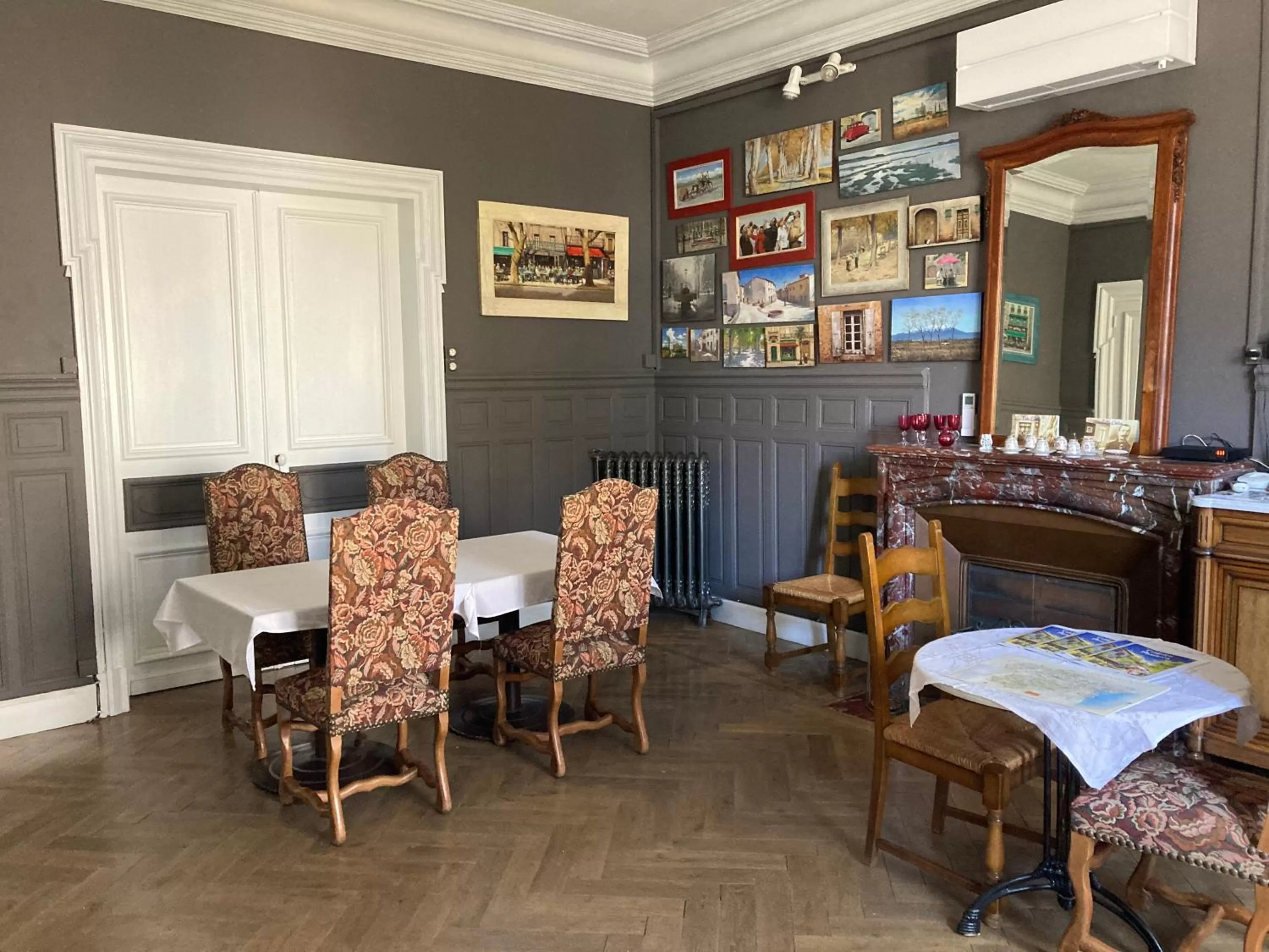 Breakfast, Restaurant/Places to Eat in La Villa Celine