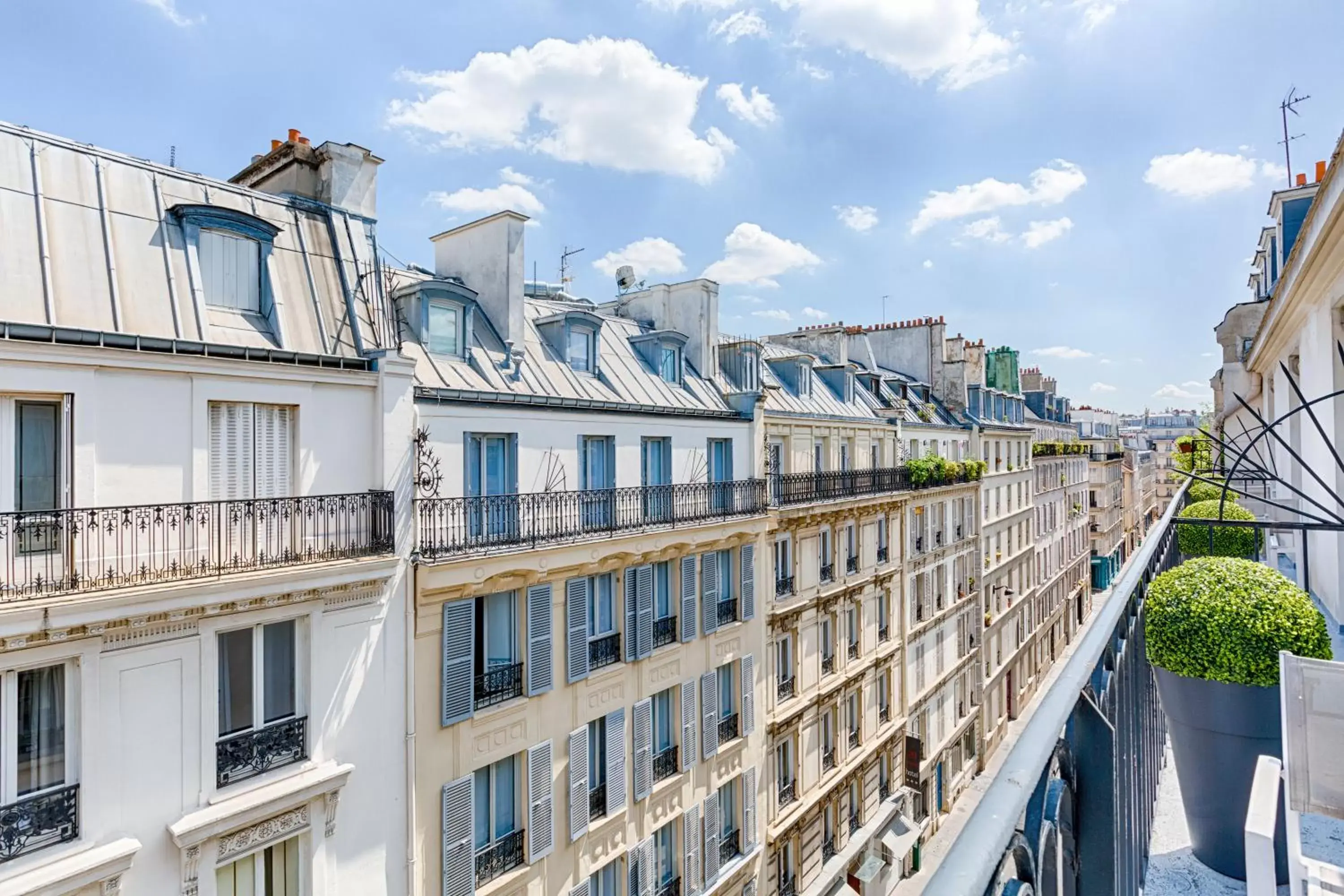 Bird's eye view in Hôtel Gabriel Paris